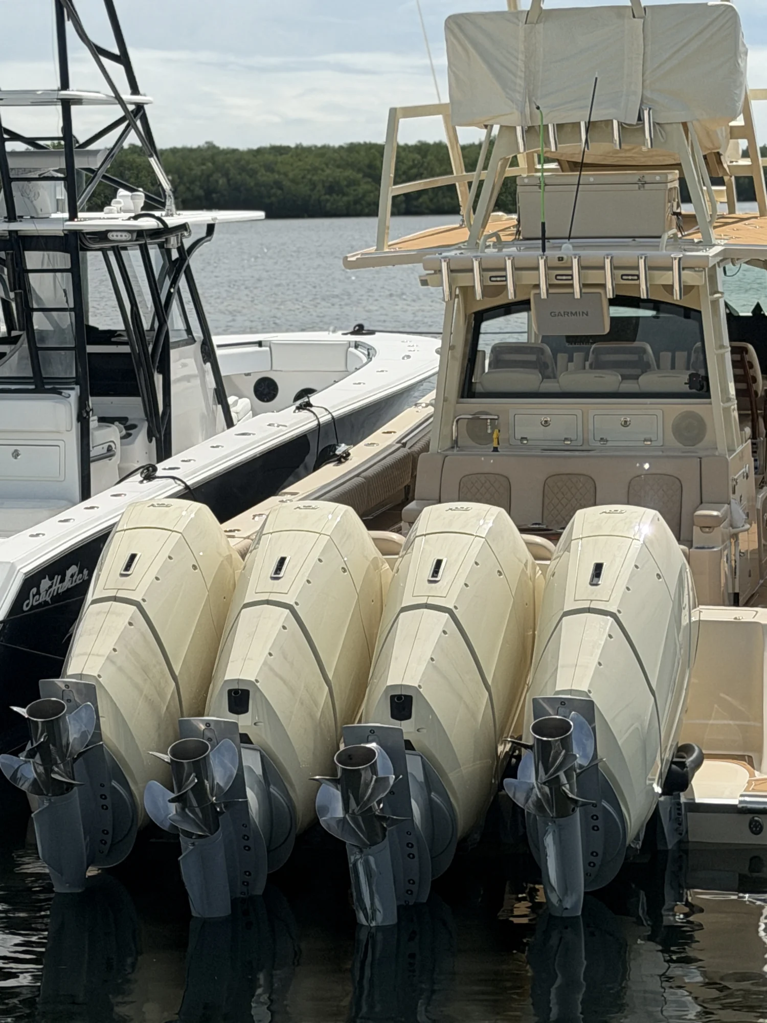 HCB 53’ Suenos in for service! ⚡️