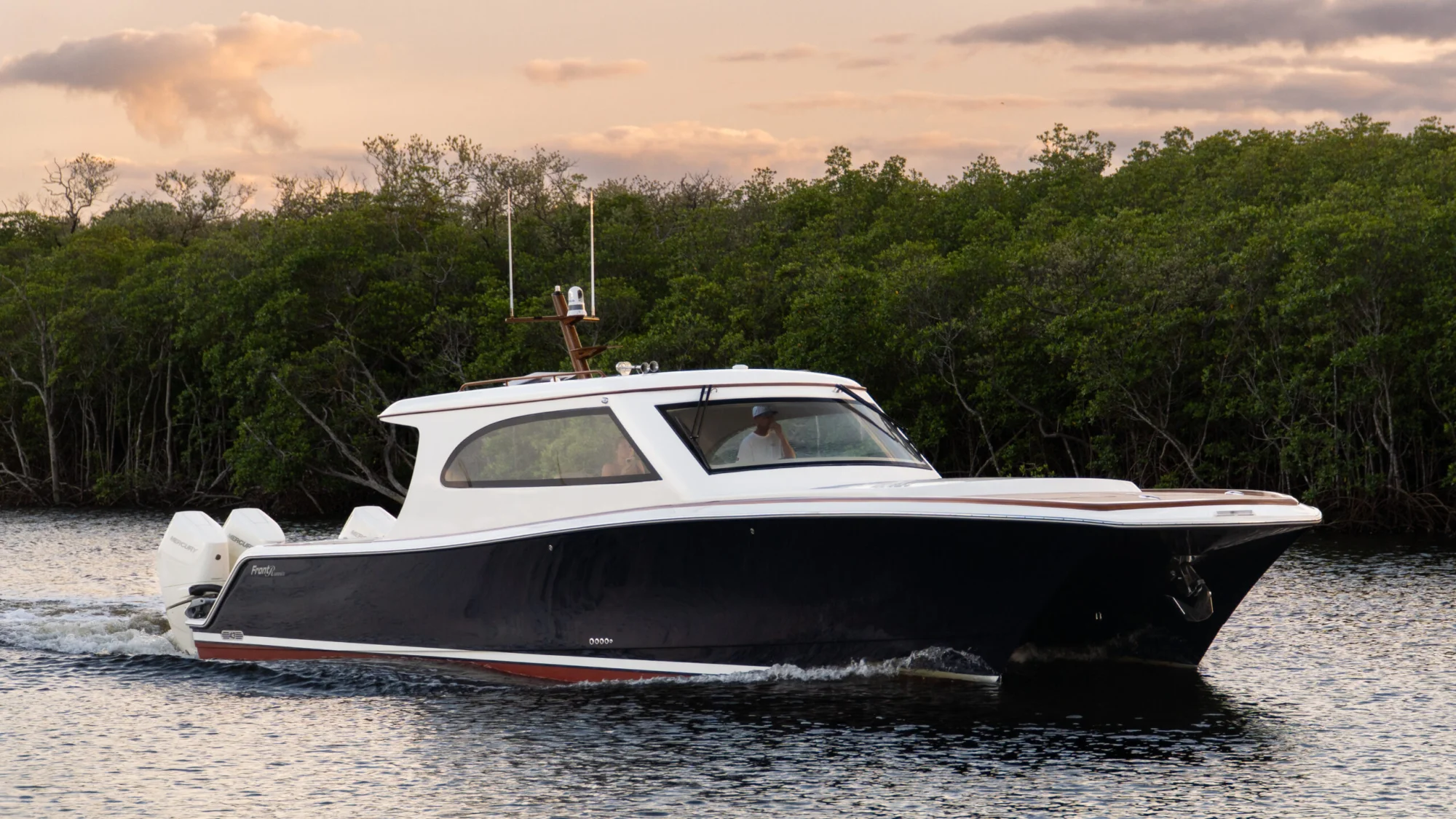 We can't keep our eyes of this Front Runner 43 HTX...