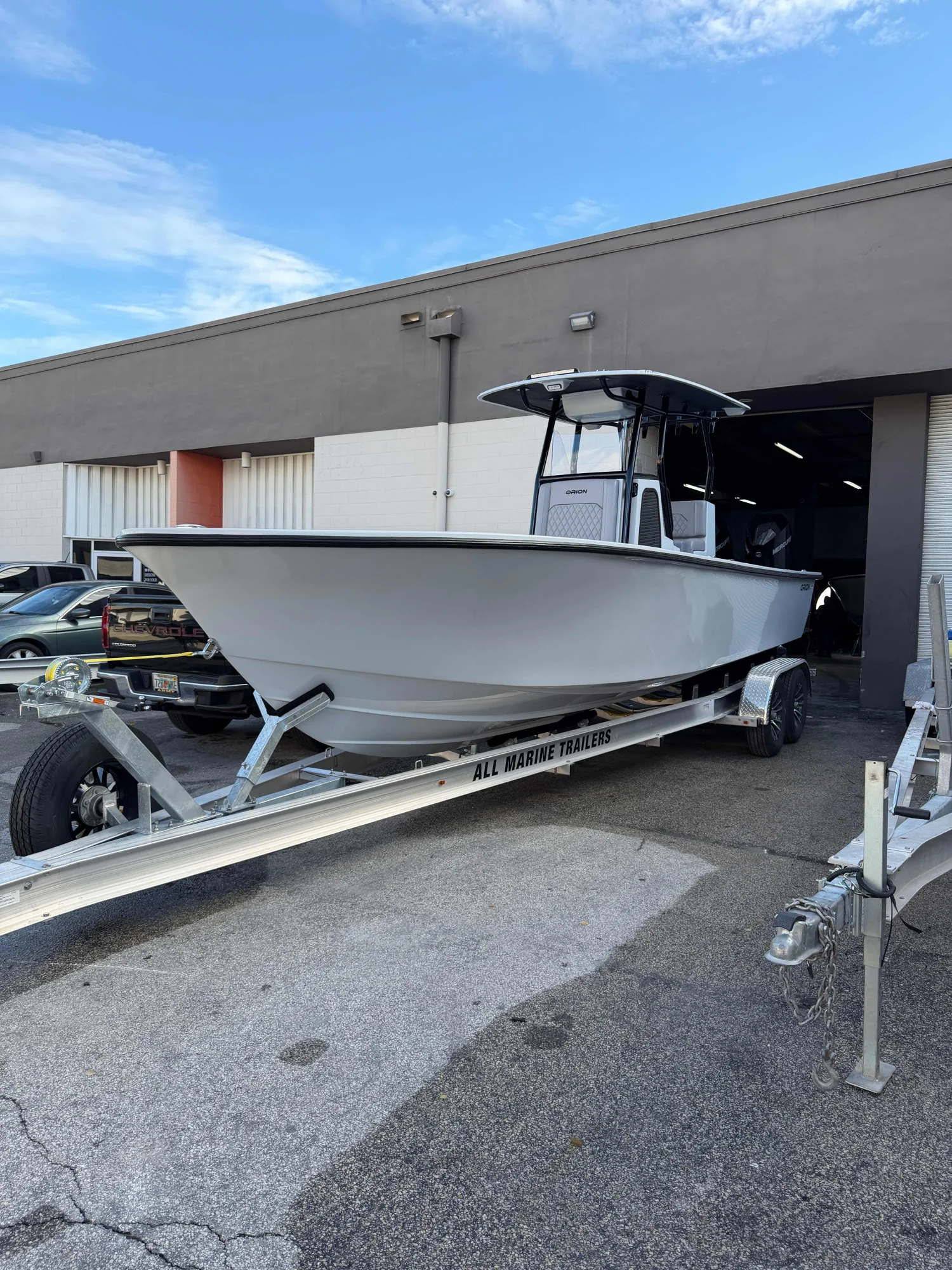 This @orionboatworks 29CC is looking sharp getting...