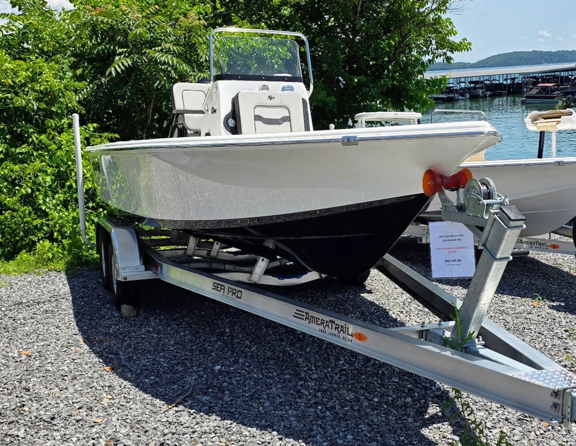 2023 Suzuki DF 200 APX Black
Amer Trail Dual Axle...