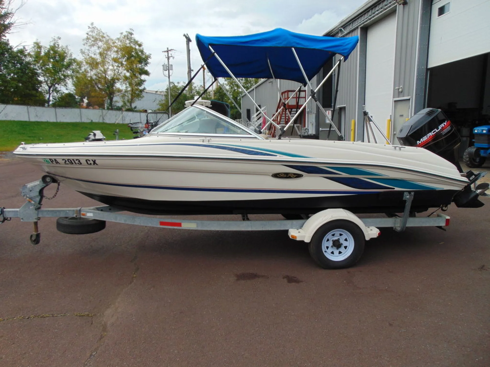 Sea Ray 180 Bow Rider