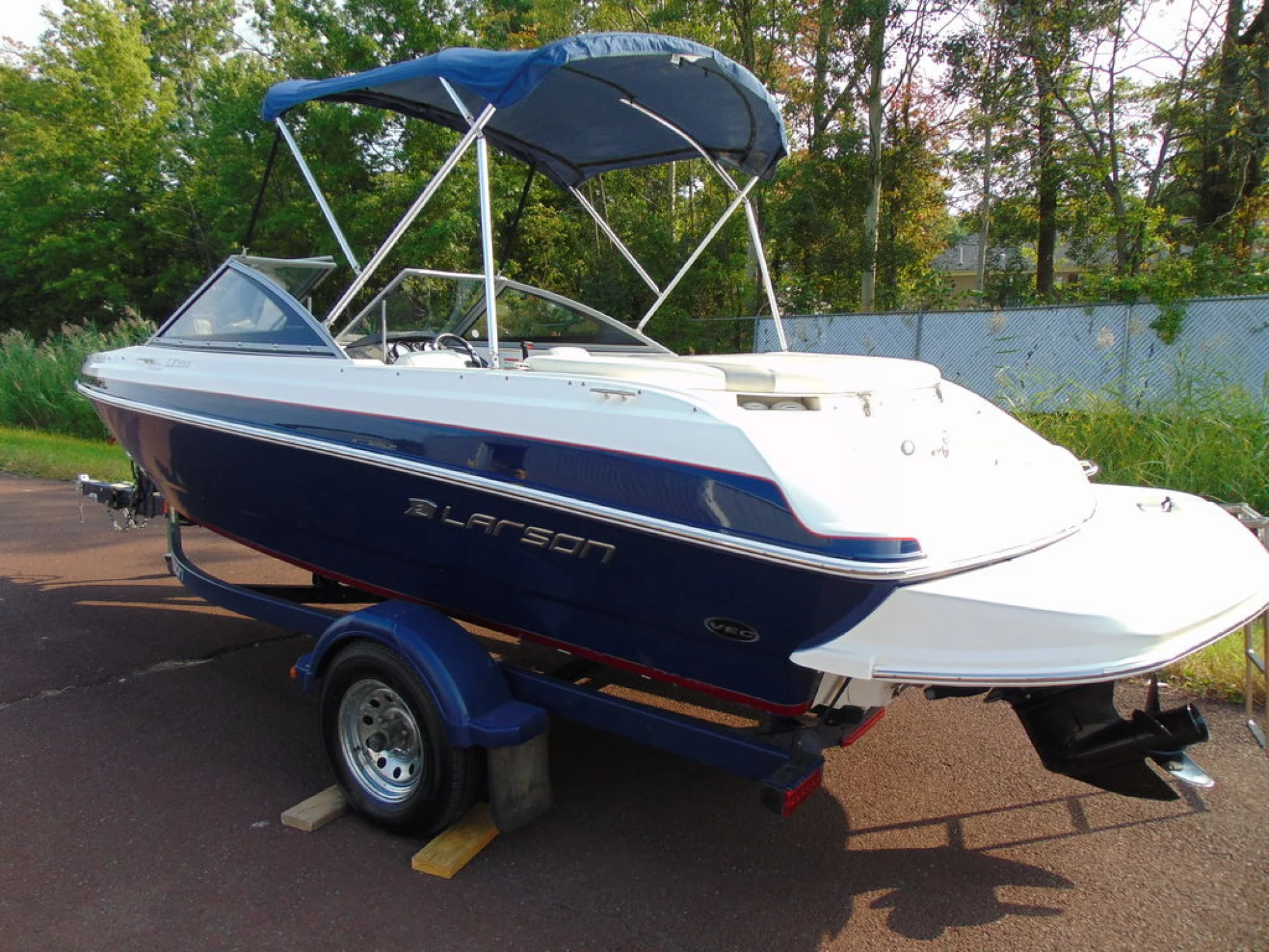 Larson LX 205 - Image 2