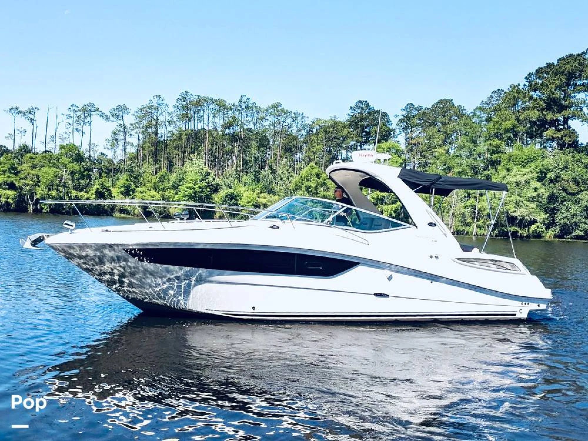 2016 Sea Ray 330 Sundancer - Main Image