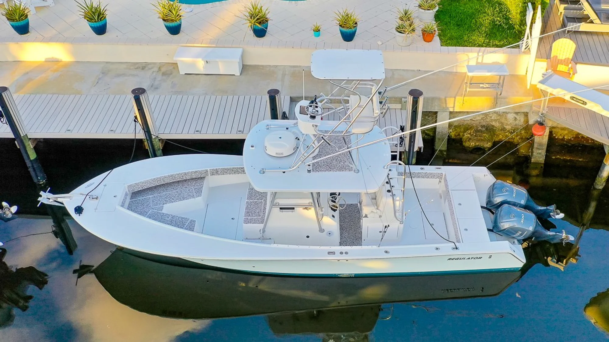 32 Regulator -Seakeeper & Second Station
