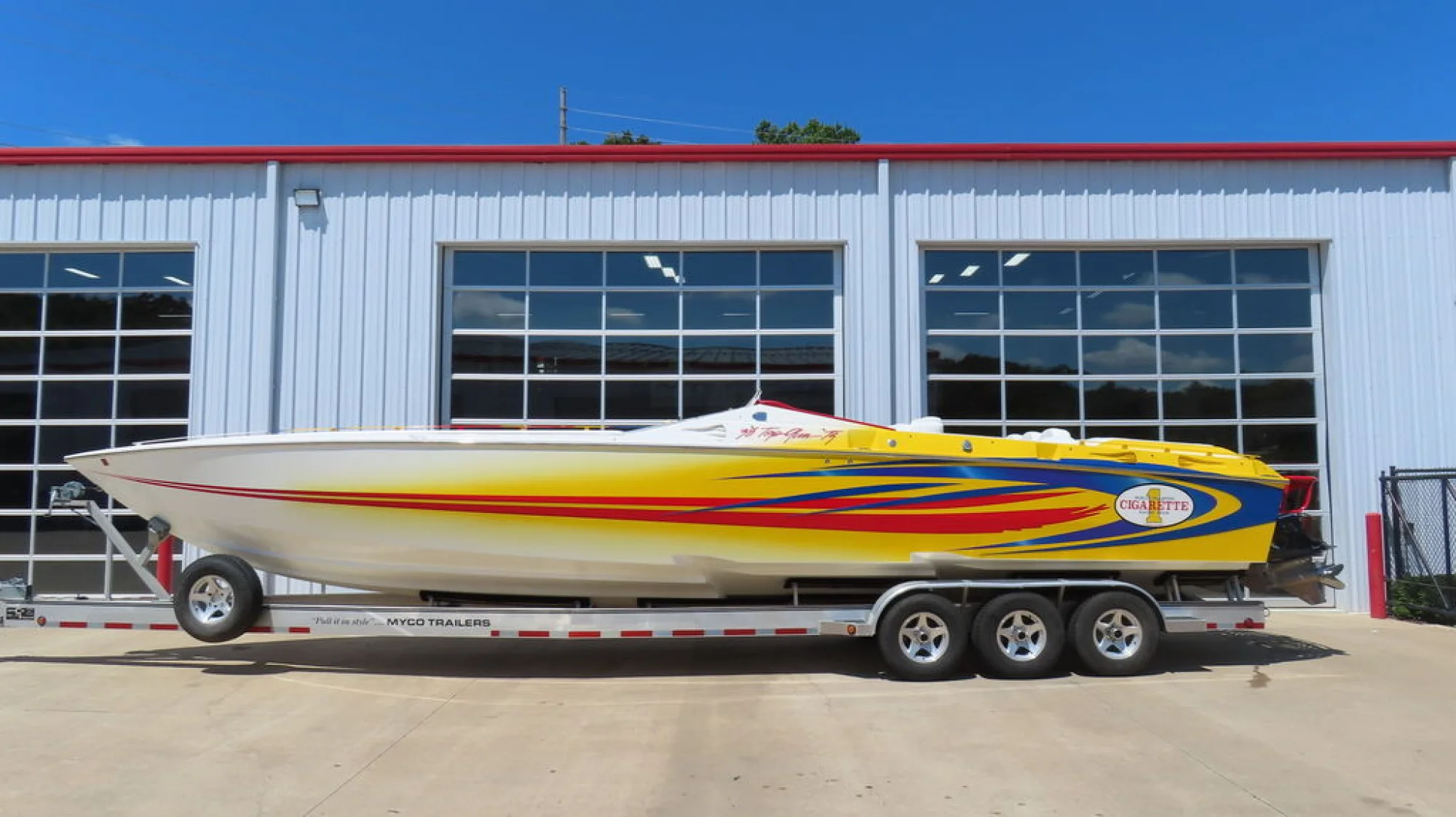 Cigarette 38 Top Gun - Main Image