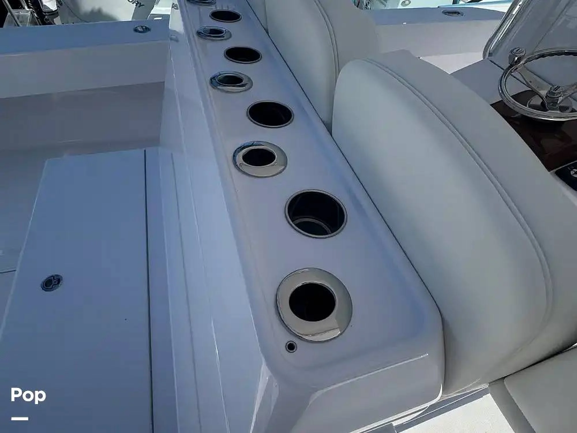 2027 Bahama 35 CC - Image 3