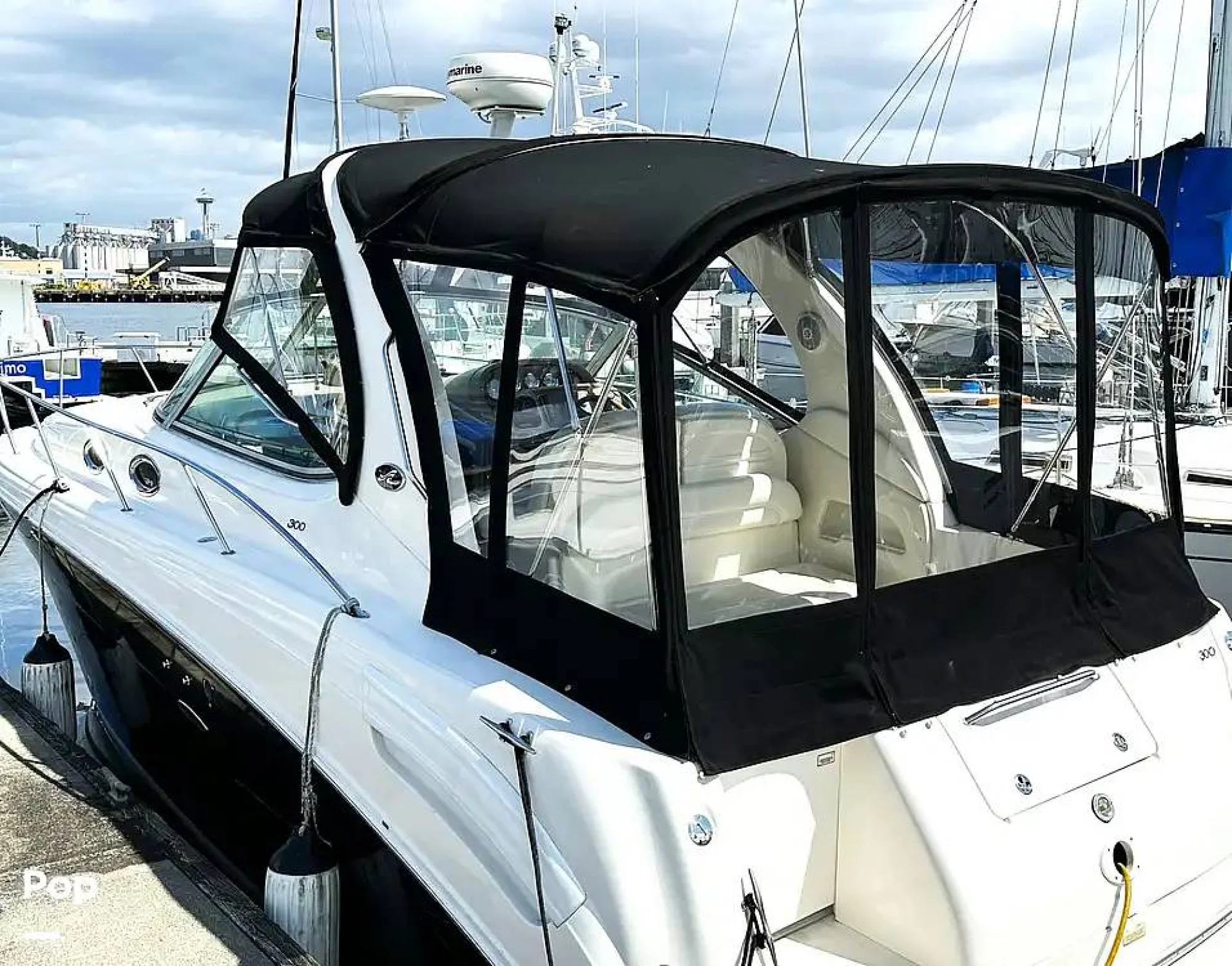 2004 Sea Ray 300 Sundancer - Image 5