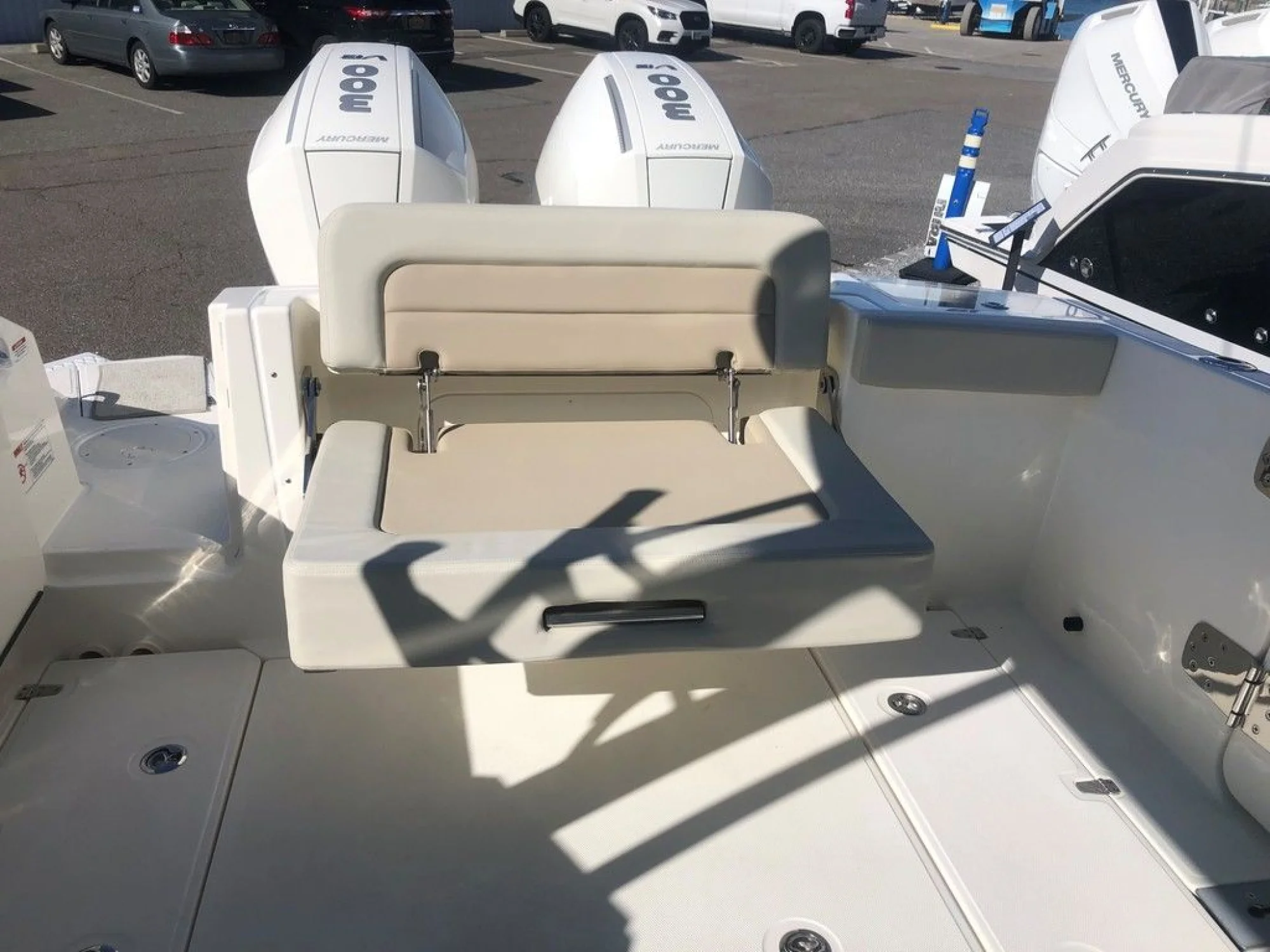 Boston Whaler 280 Vantage w/ Seakeeper - Image 3