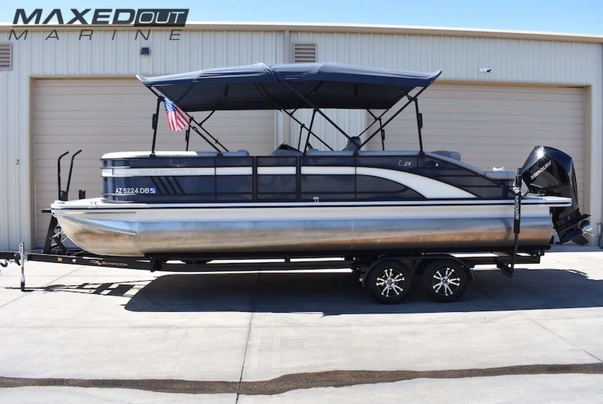 2022 Bennington L Series 25 LSB Tritoon. Mercury 300 Outboard!! - Main Image