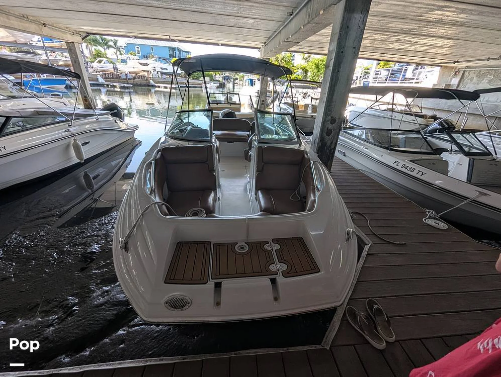 2023 Crownline E235XS - Image 2
