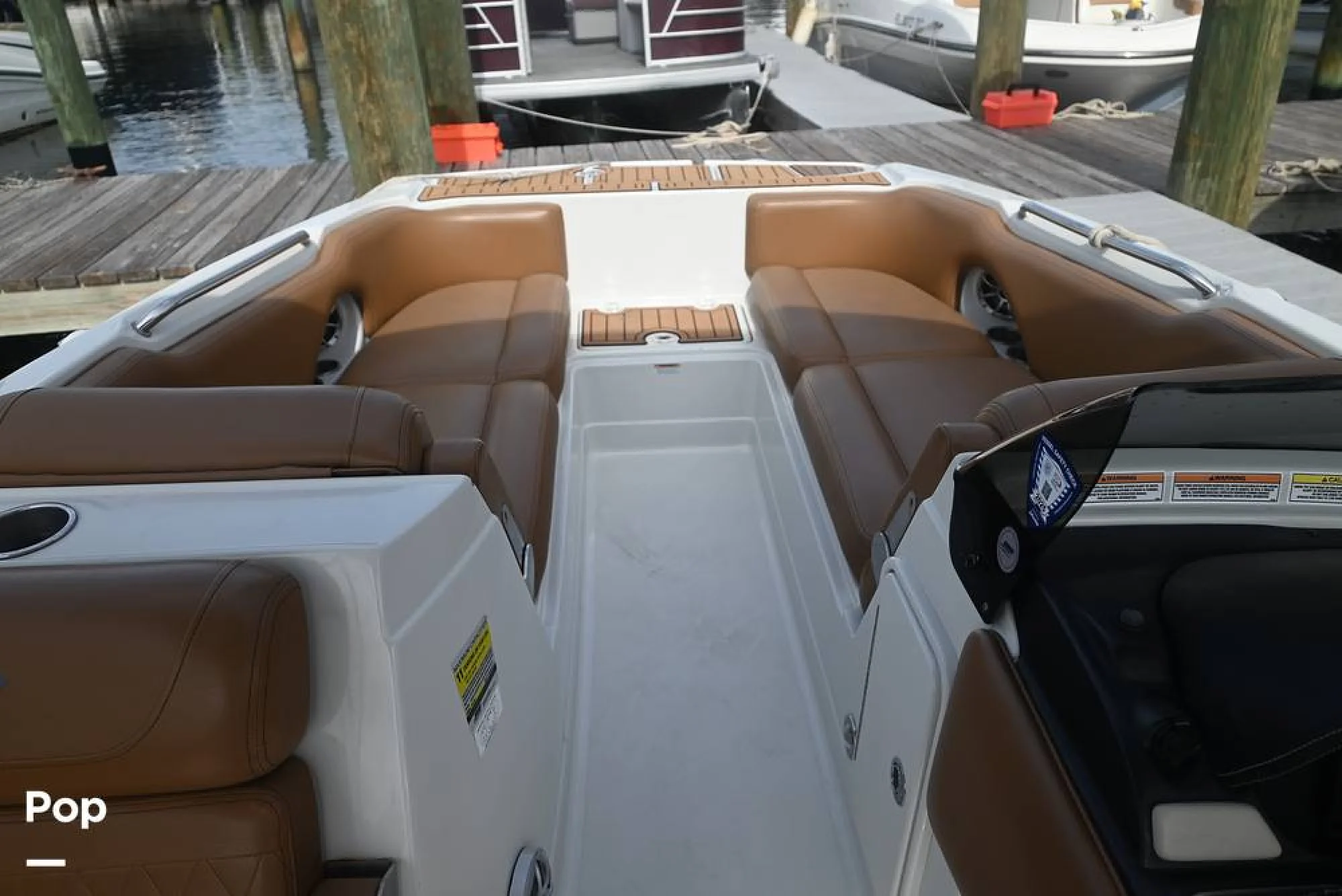 2023 Crownline E225 XS - Image 3