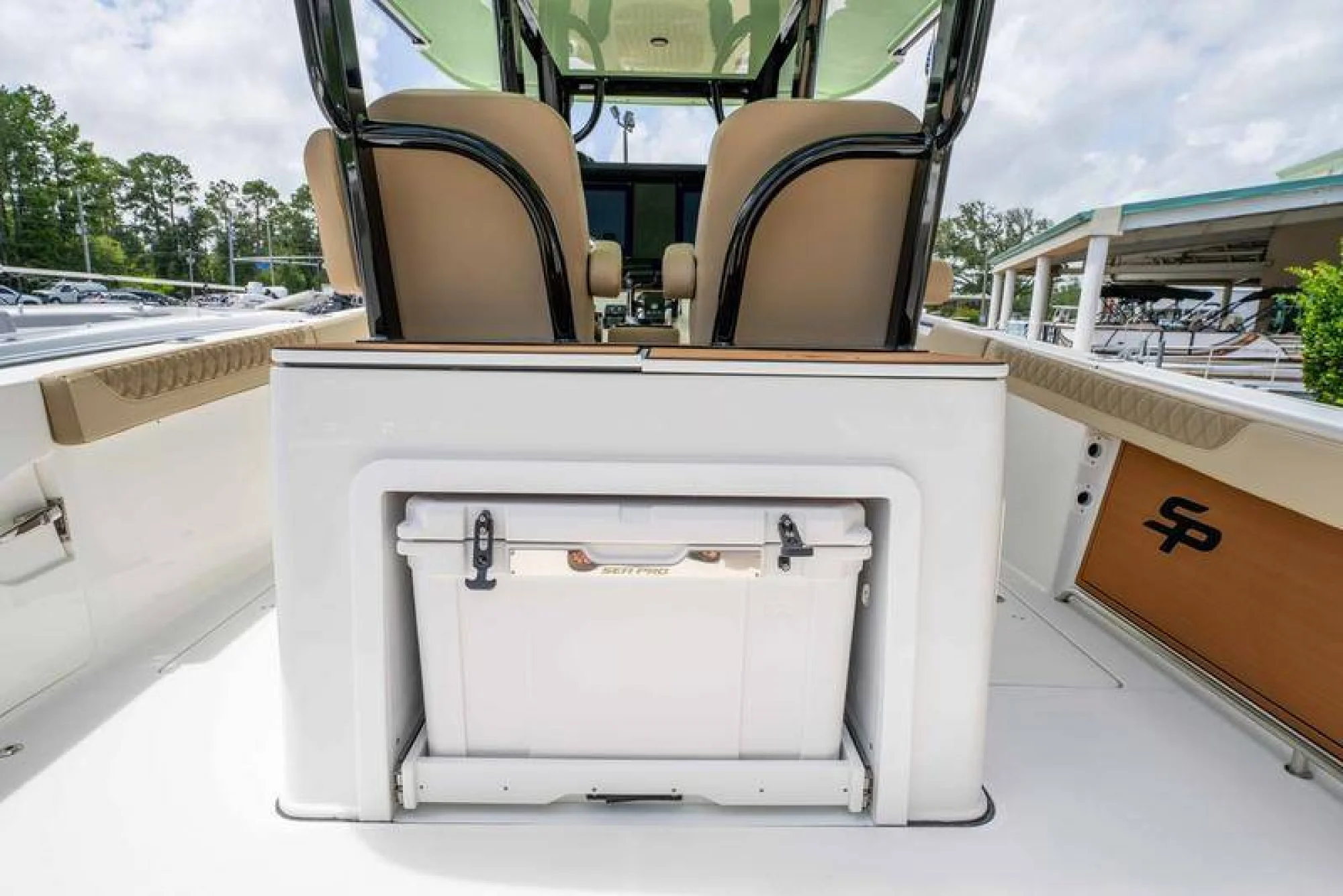 2025 Sea Pro 322DLX - Image 5