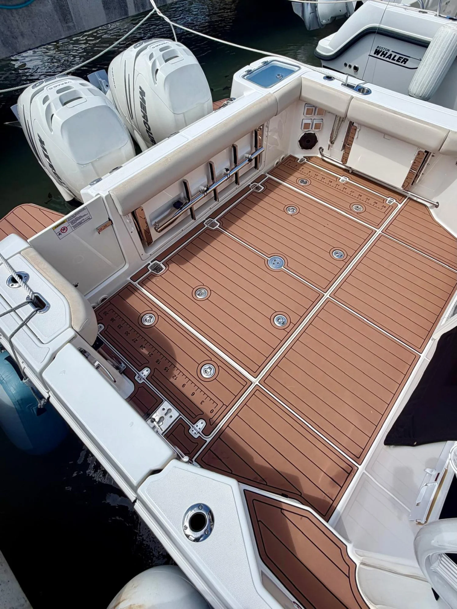 Boston Whaler 325 Conquest 2020 - Image 5