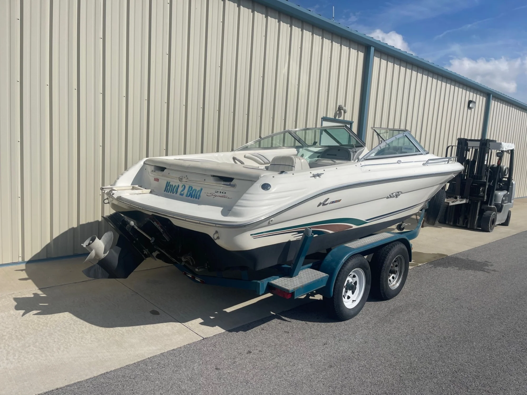 1996 Sea Ray 210 Bowrider - Image 3