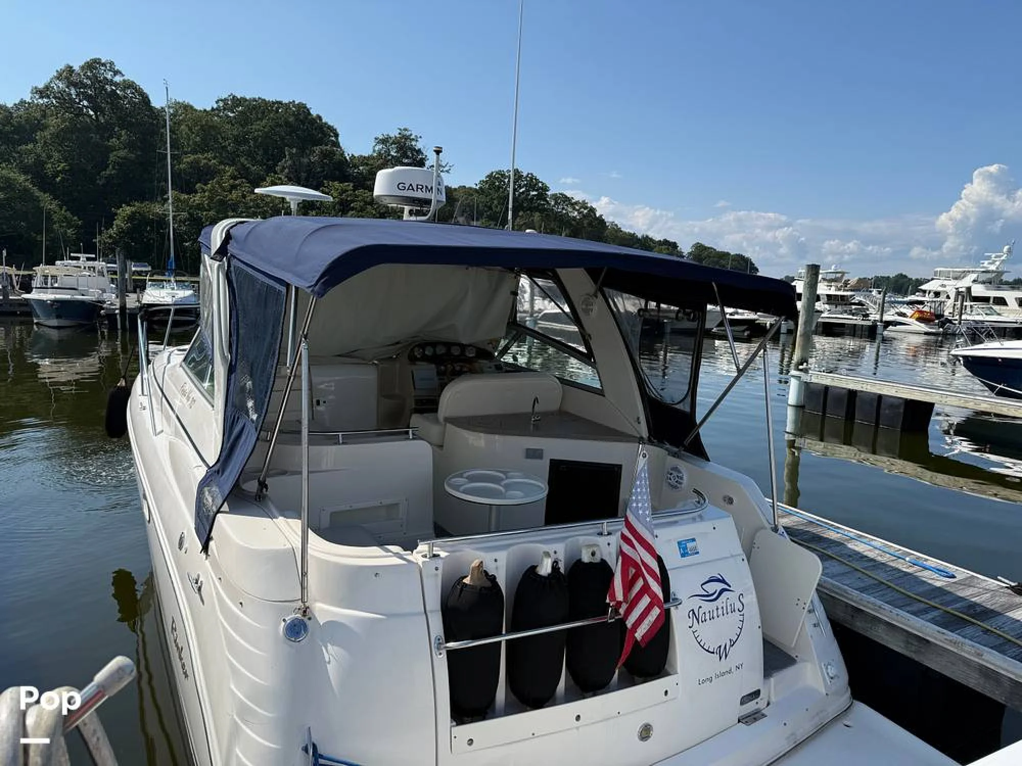 2003 Rinker 312 fiesta vee - Image 3