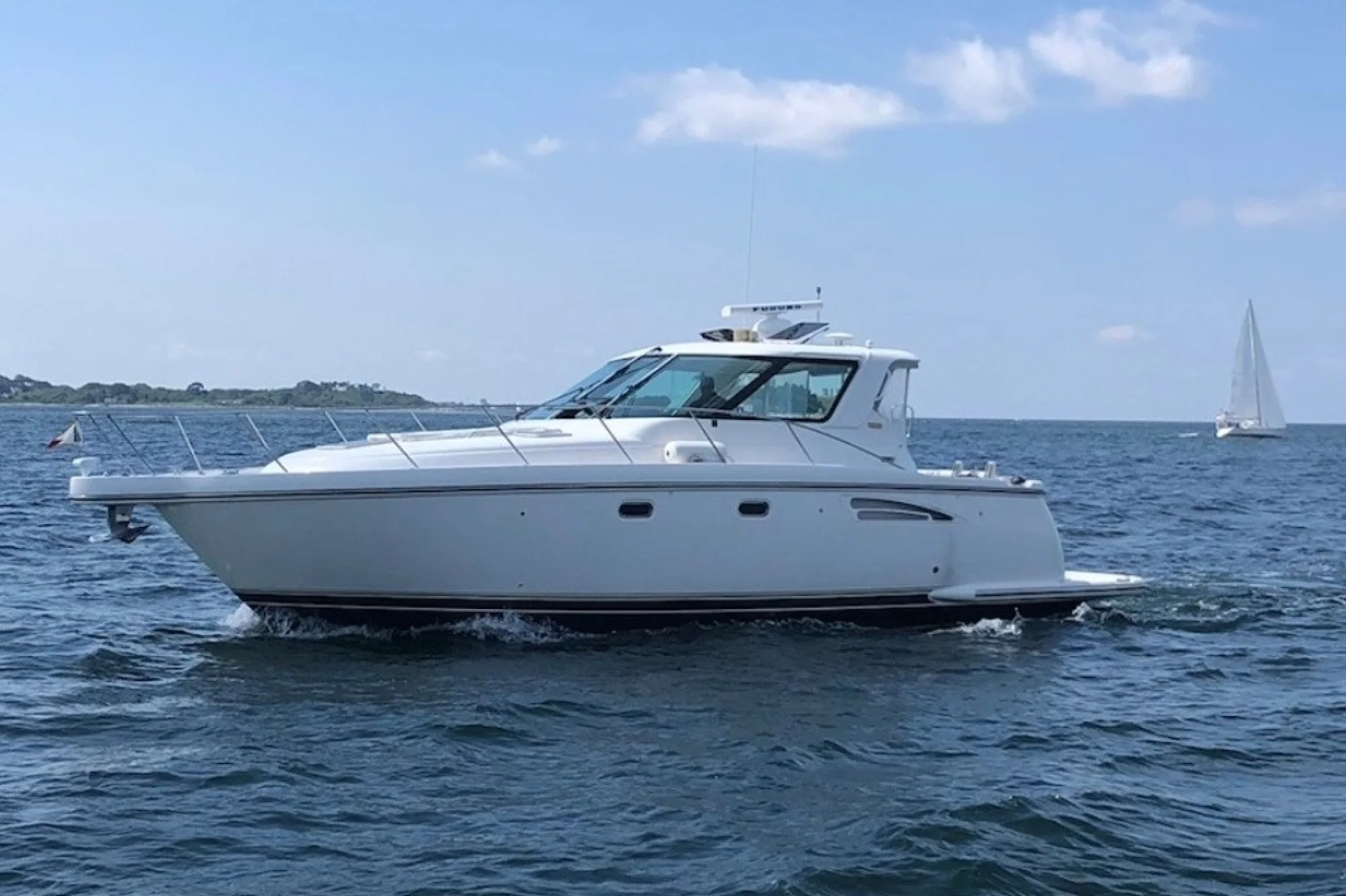 2004 Tiara Yachts 3600 Sovran - Image 2