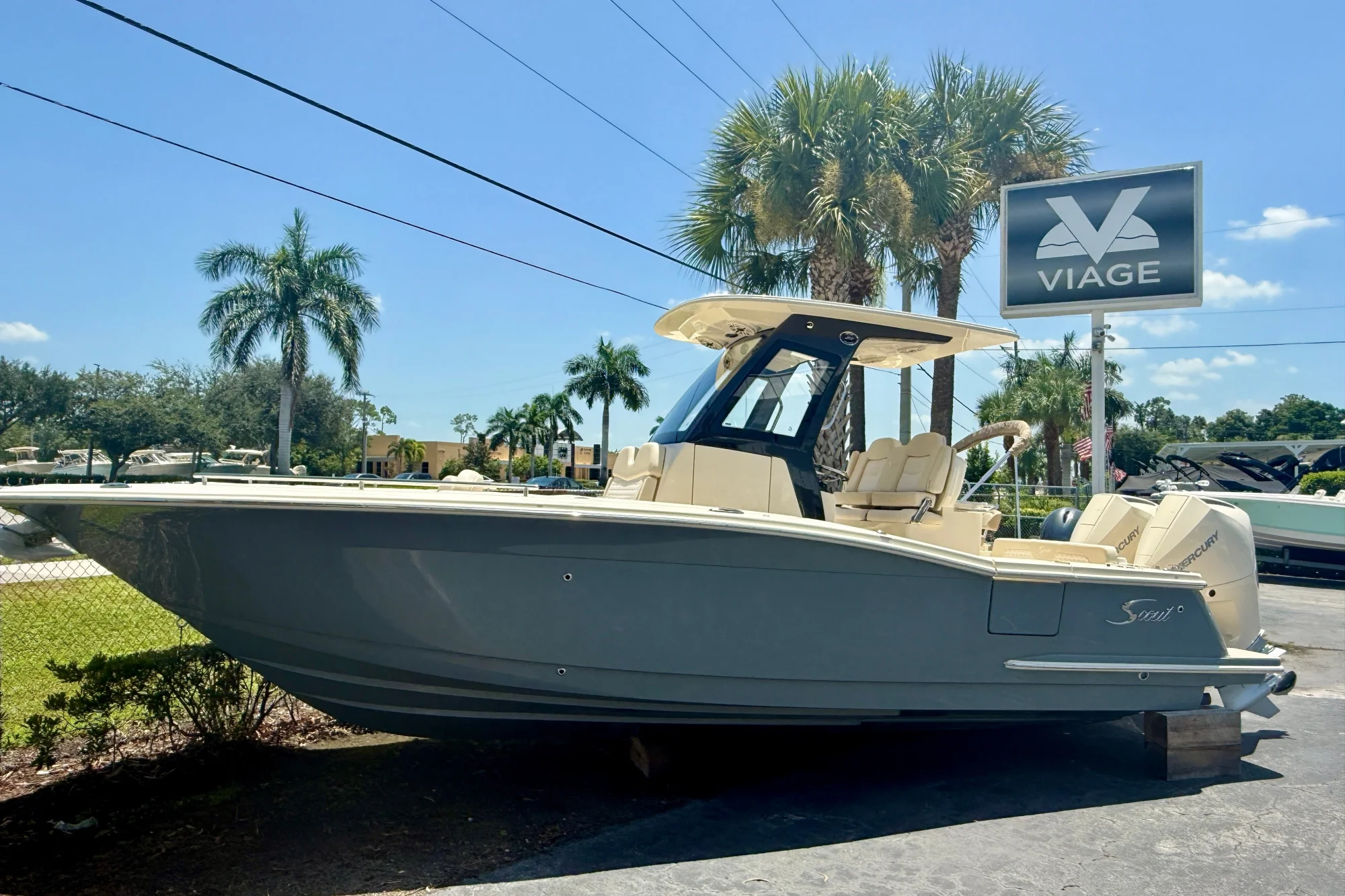 2027 Scout 260 LXF