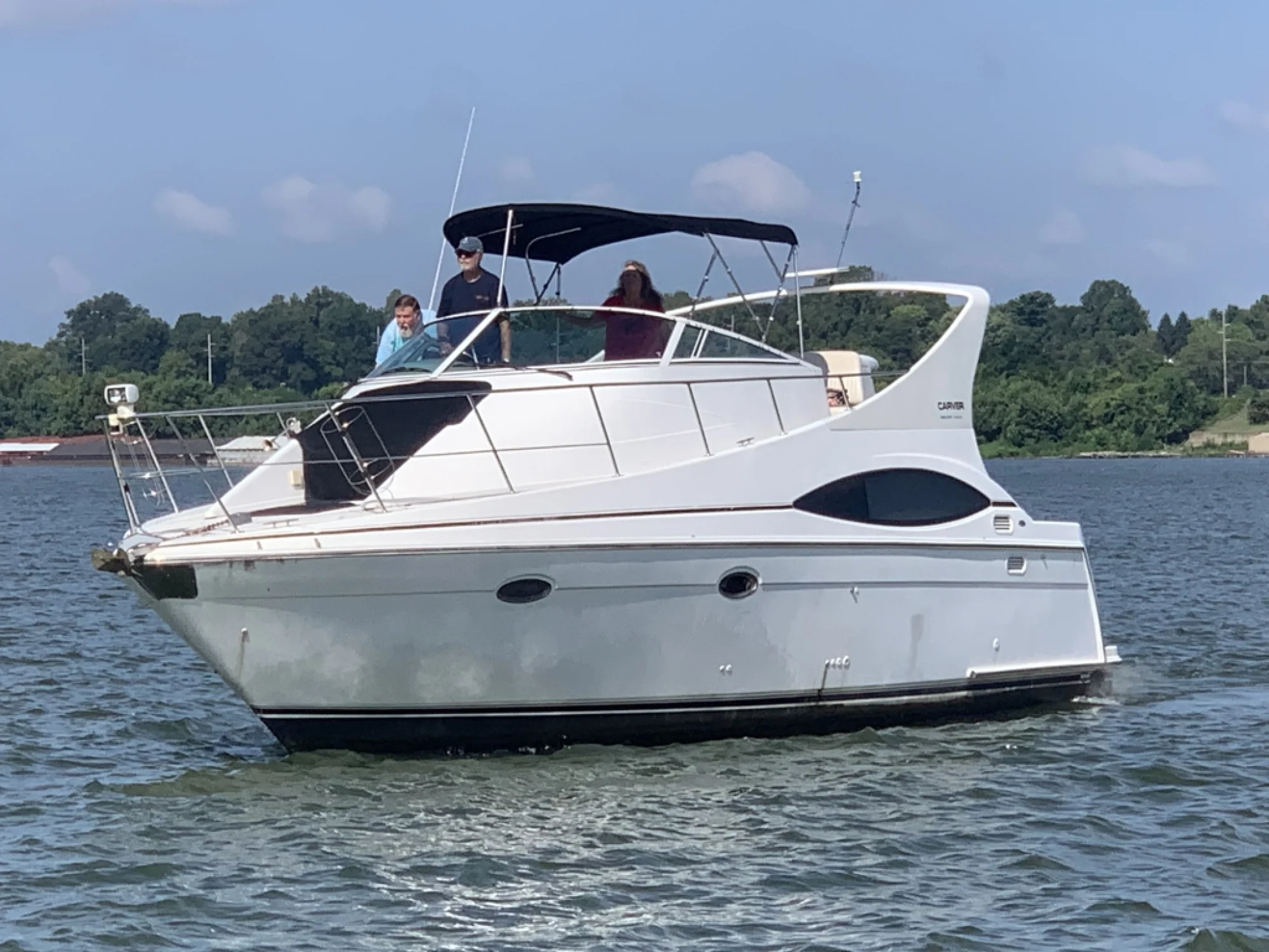 1999 Carver 350 Mariner - Image 2