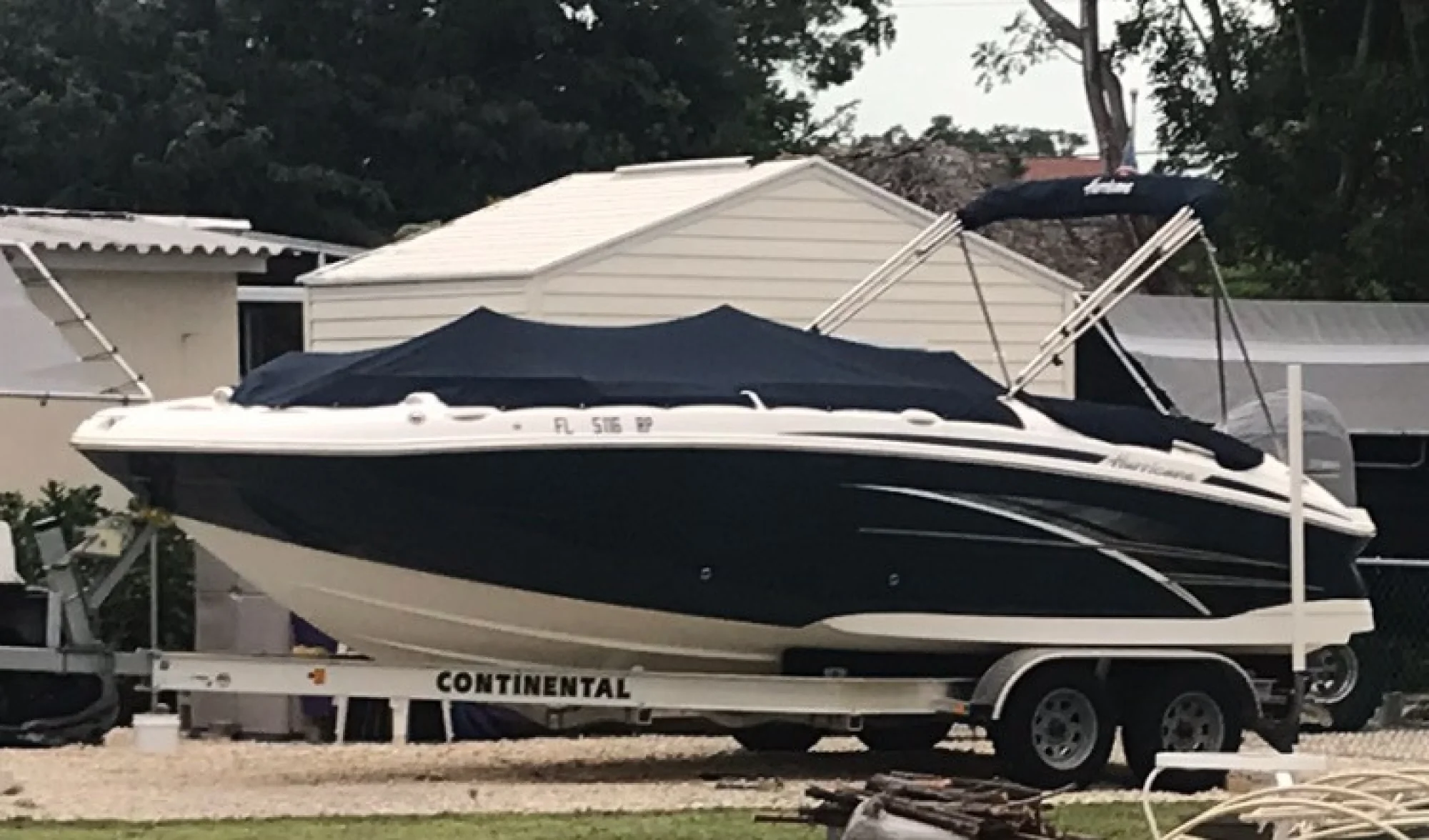 2017 Hurricane SunDeck 2200 OB - Image 3