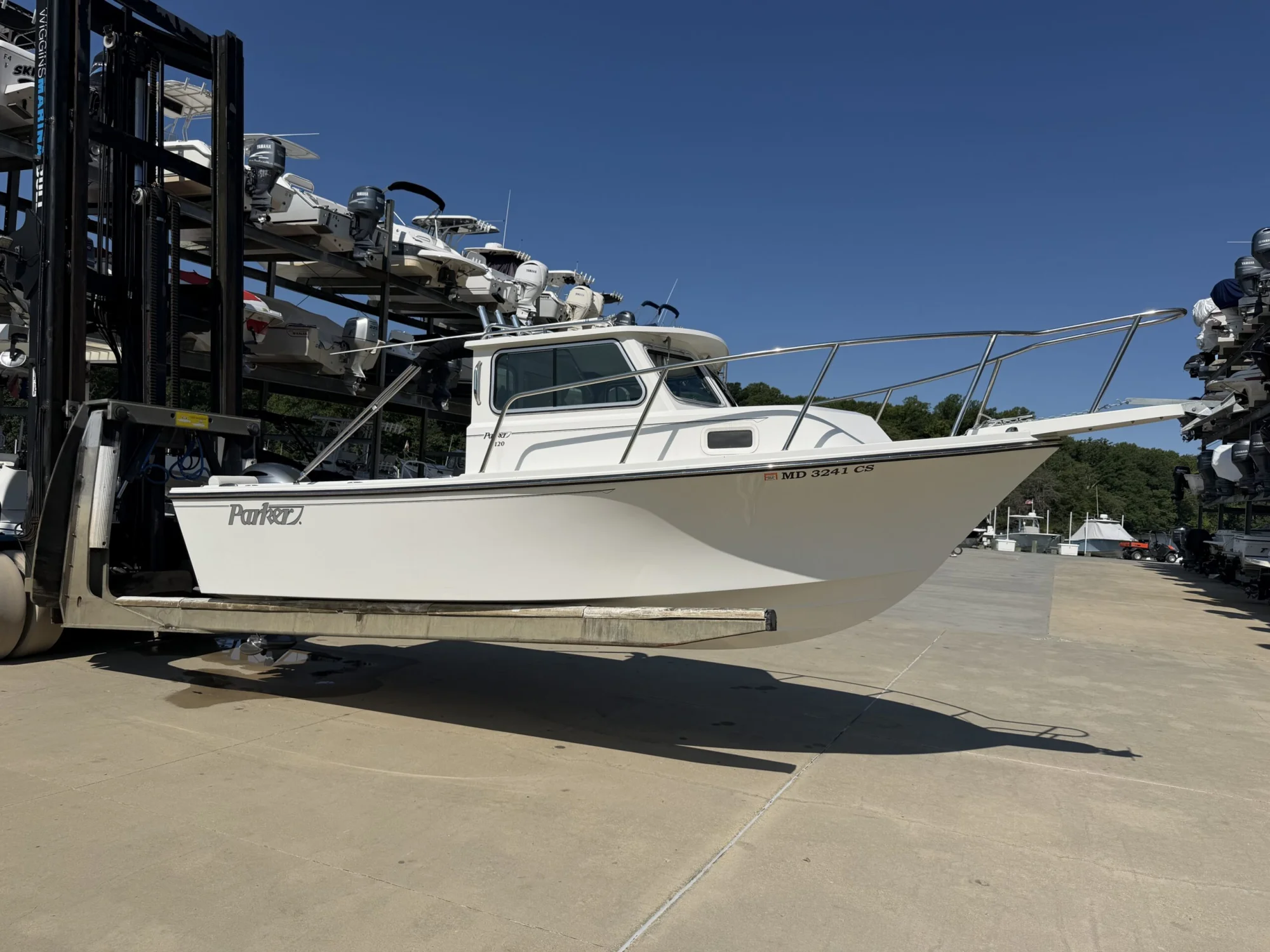 2017 Parker 2120 Sport Cabin - Image 4
