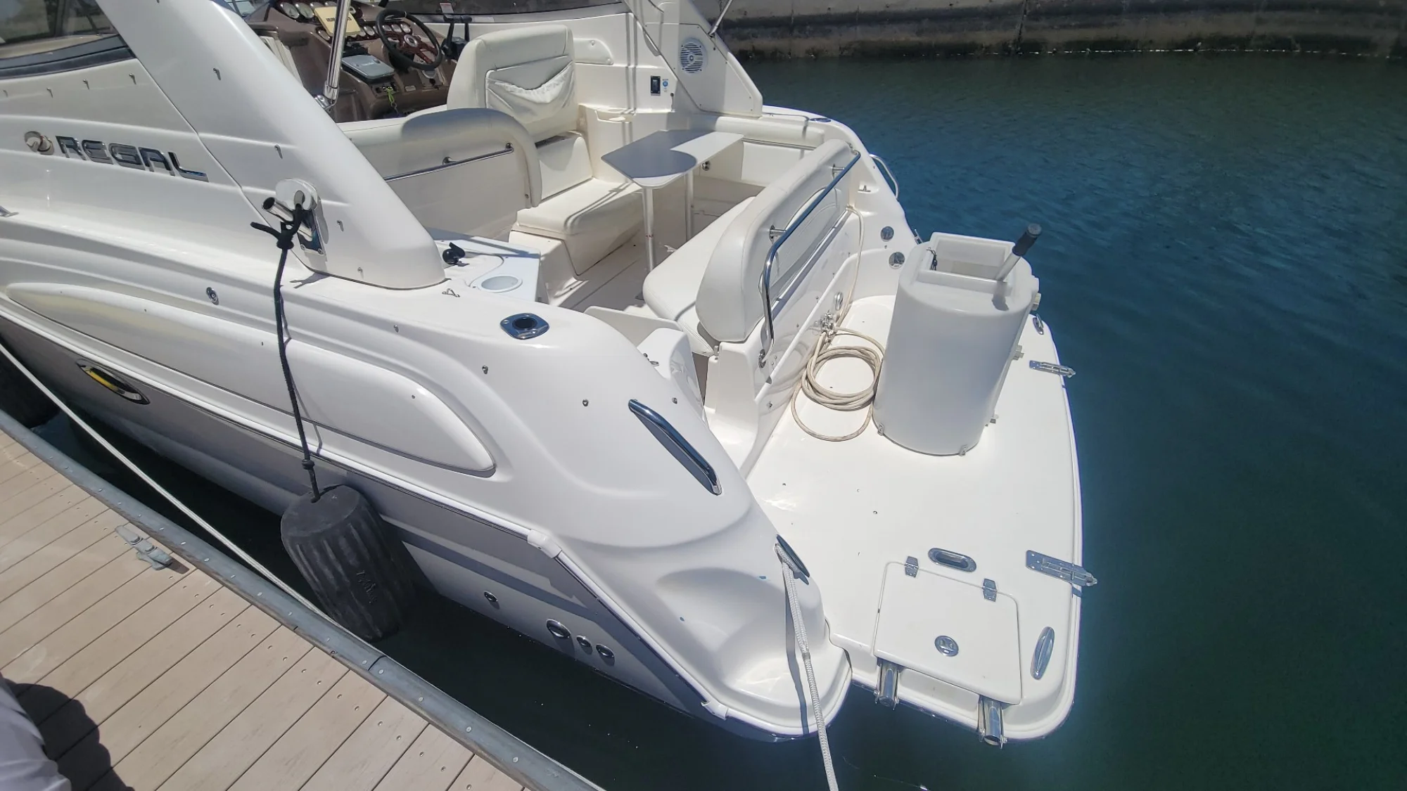 28 Regal Commodore - Image 5