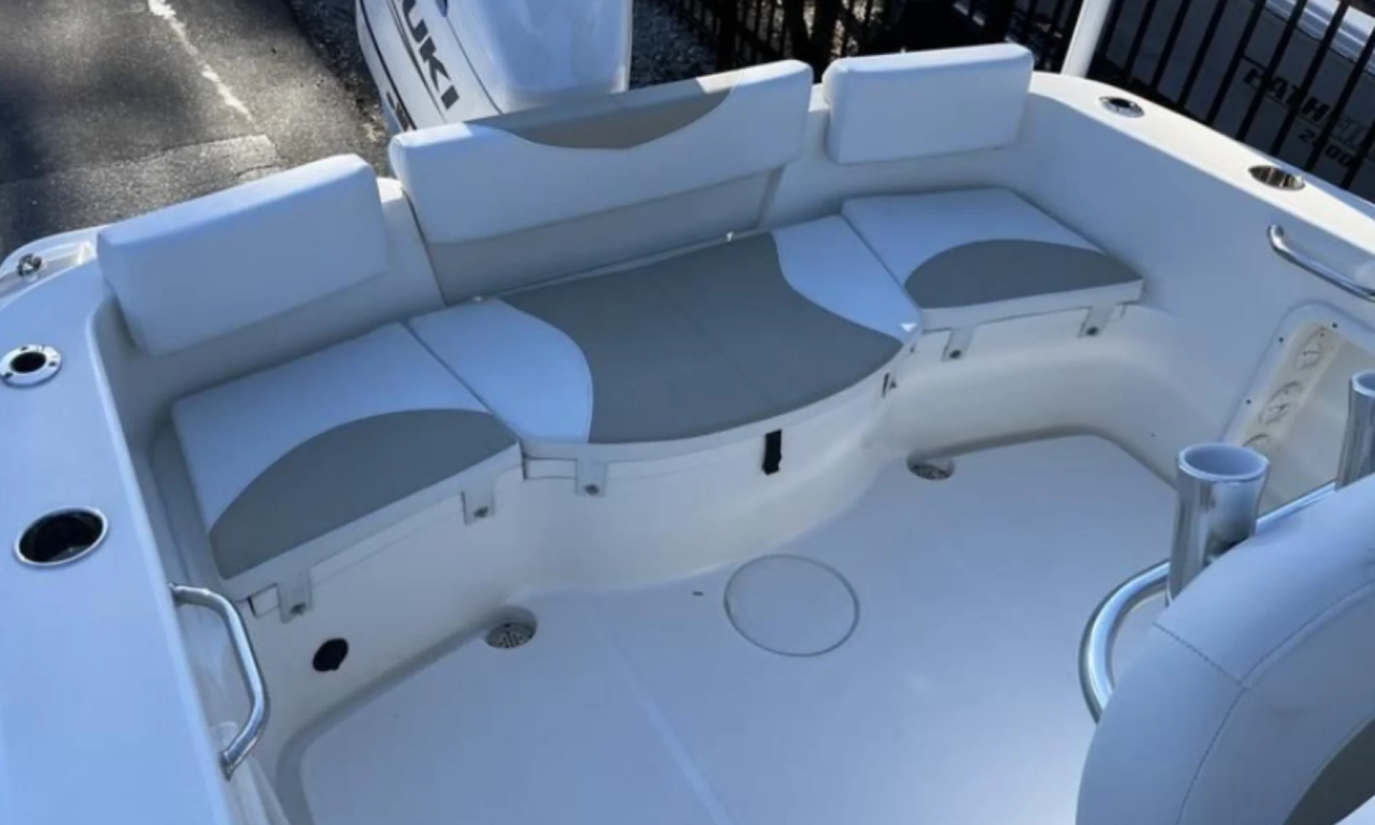 2026 Bulls Bay 230 Center Console - Image 2