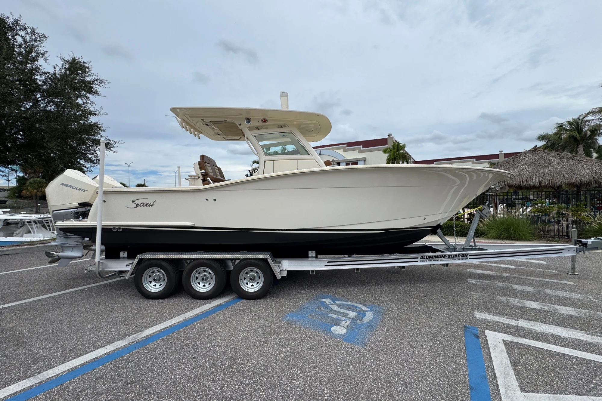 2020 Scout 300 LXF - Image 3