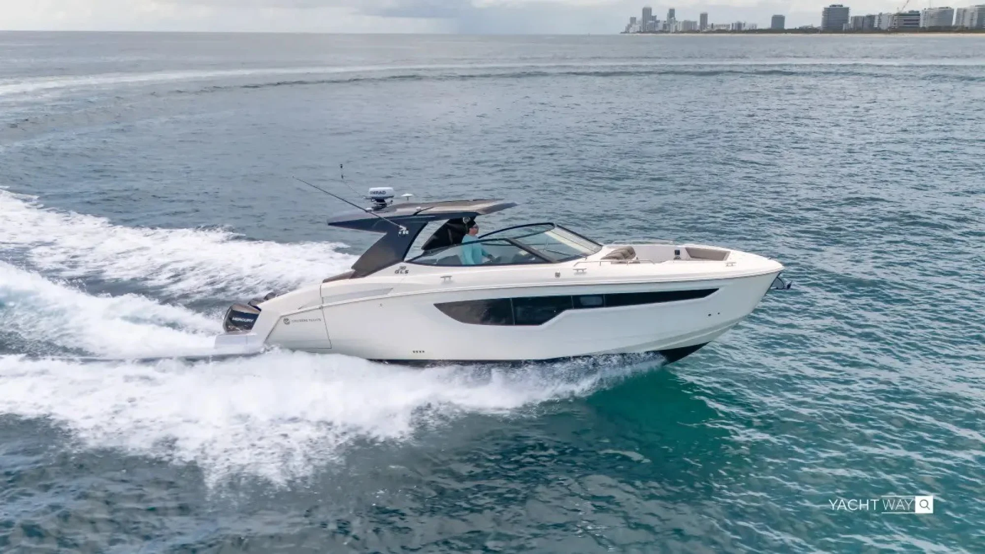 2021 Cruisers Yachts 38 GLS OB - Image 5