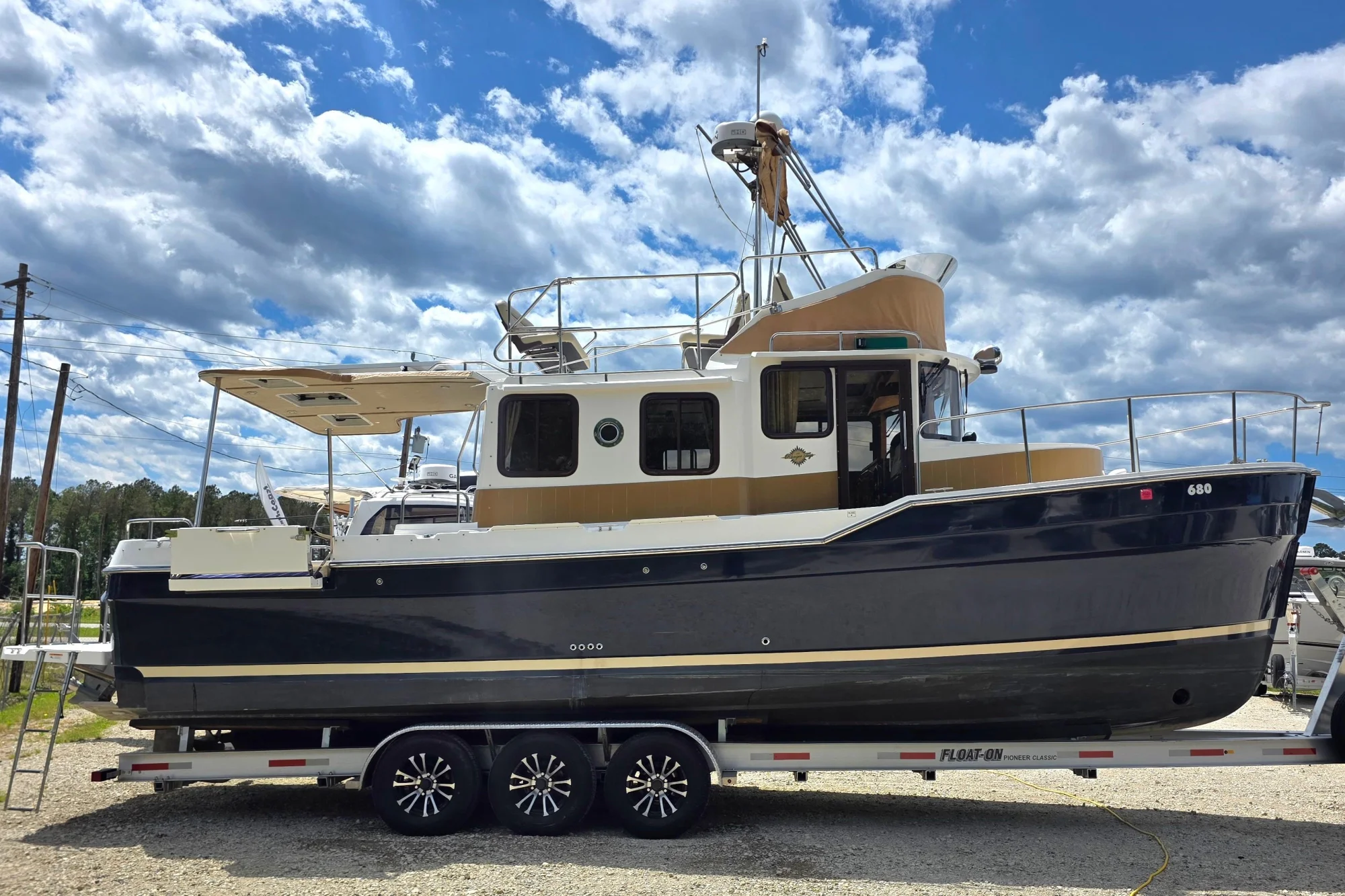 2020 Ranger Tugs R-31 CB - Main Image