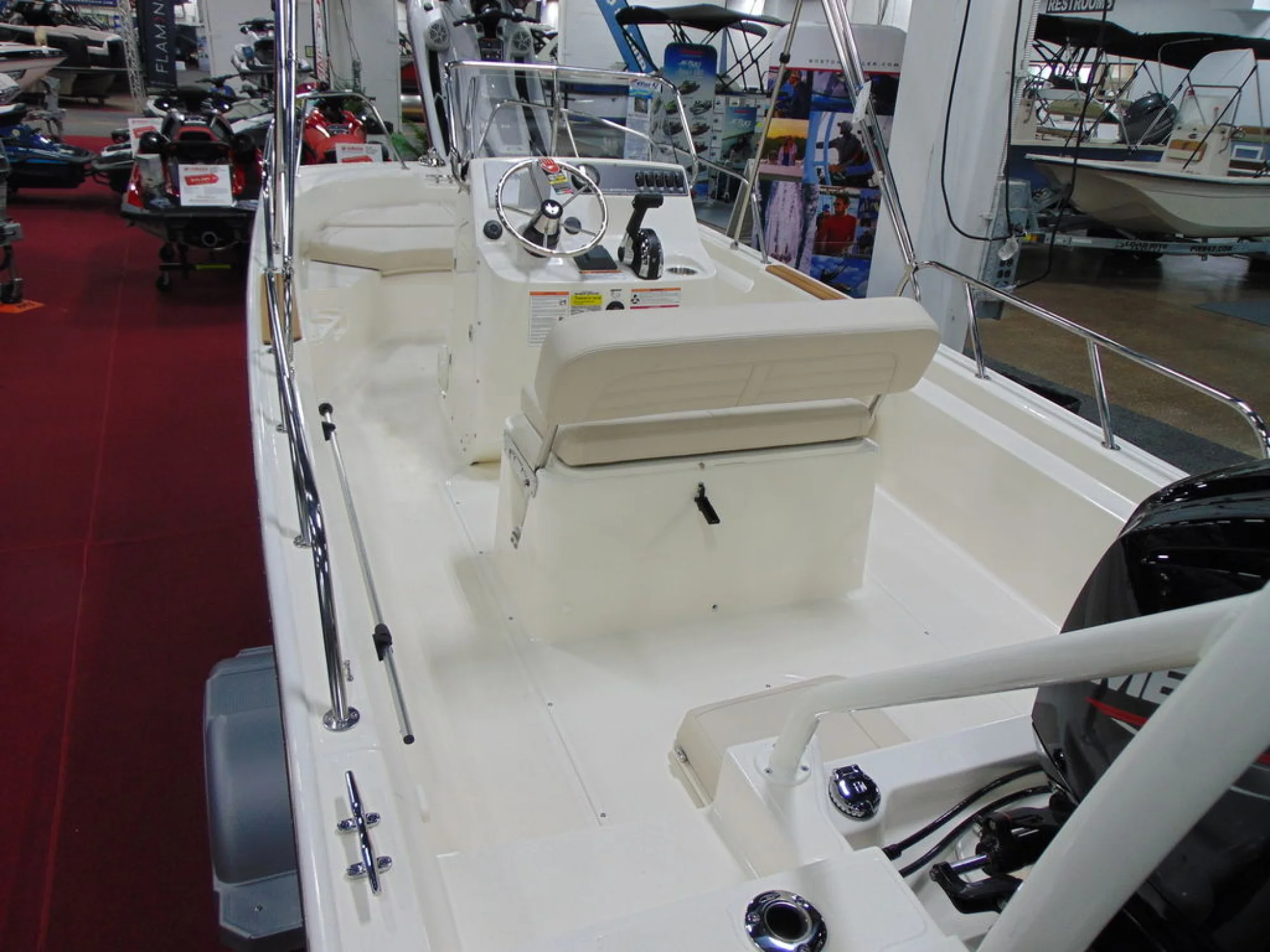 Boston Whaler 170 Montauk - Image 3