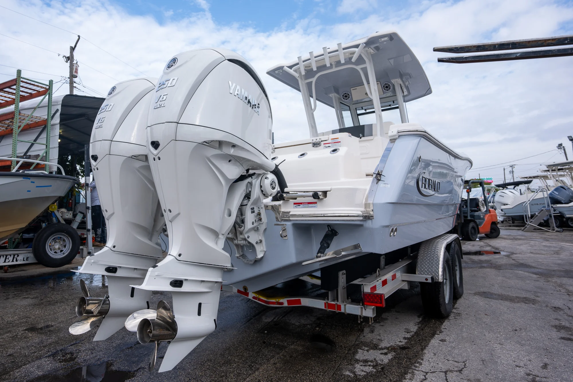 2025 ROBALO R270 - Image 2