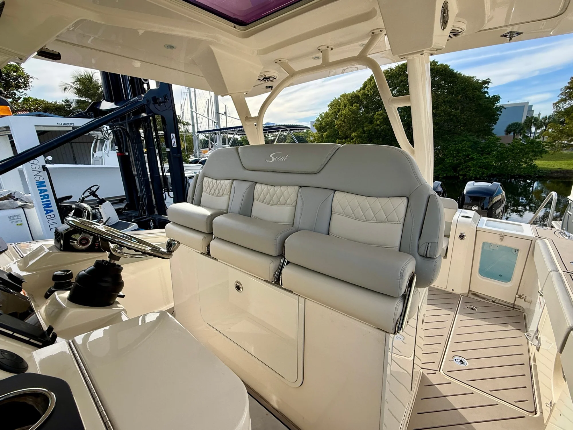 2023 Scout 377 LXF - Image 3