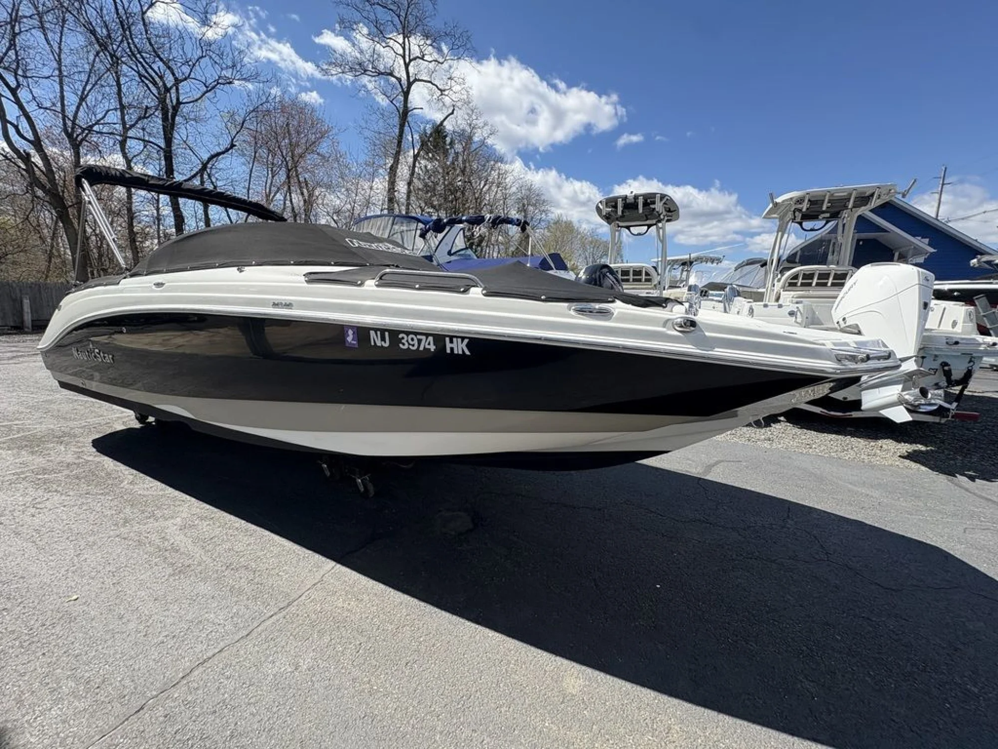 2017 Nauticstar 243DC Deck - Image 3