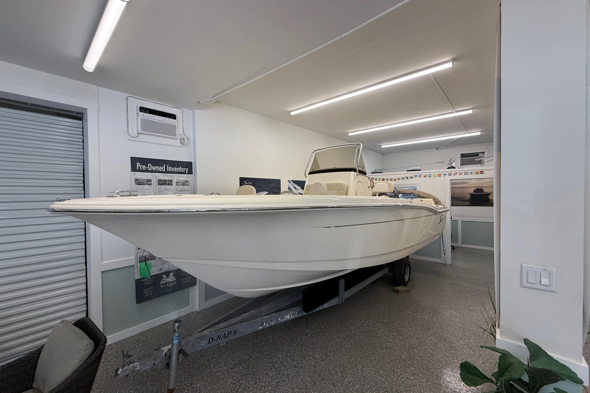 2026 Scout 195 Sportfish - Main Image