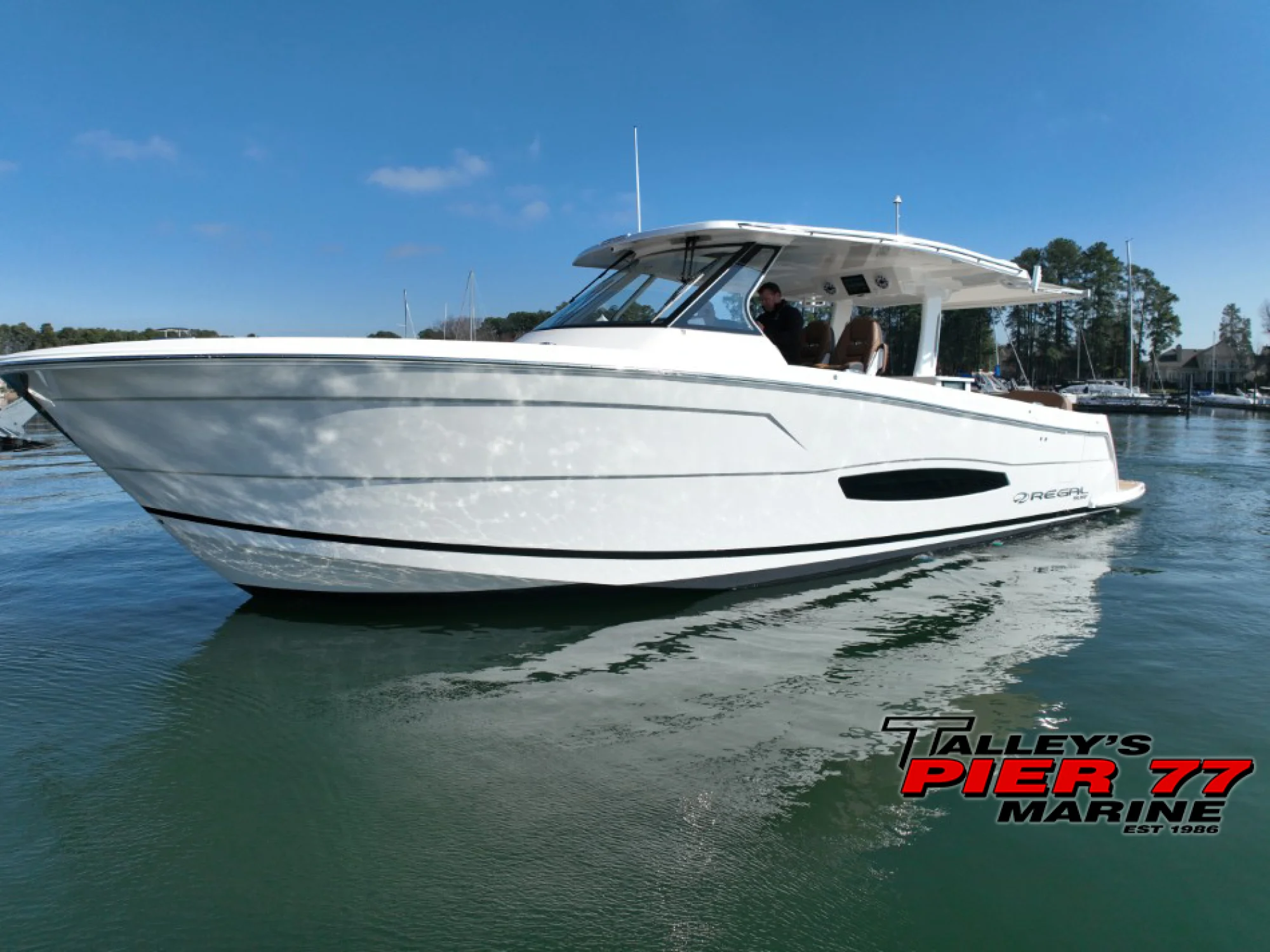 2026 Regal 38 Surf Ultimate - Image 5