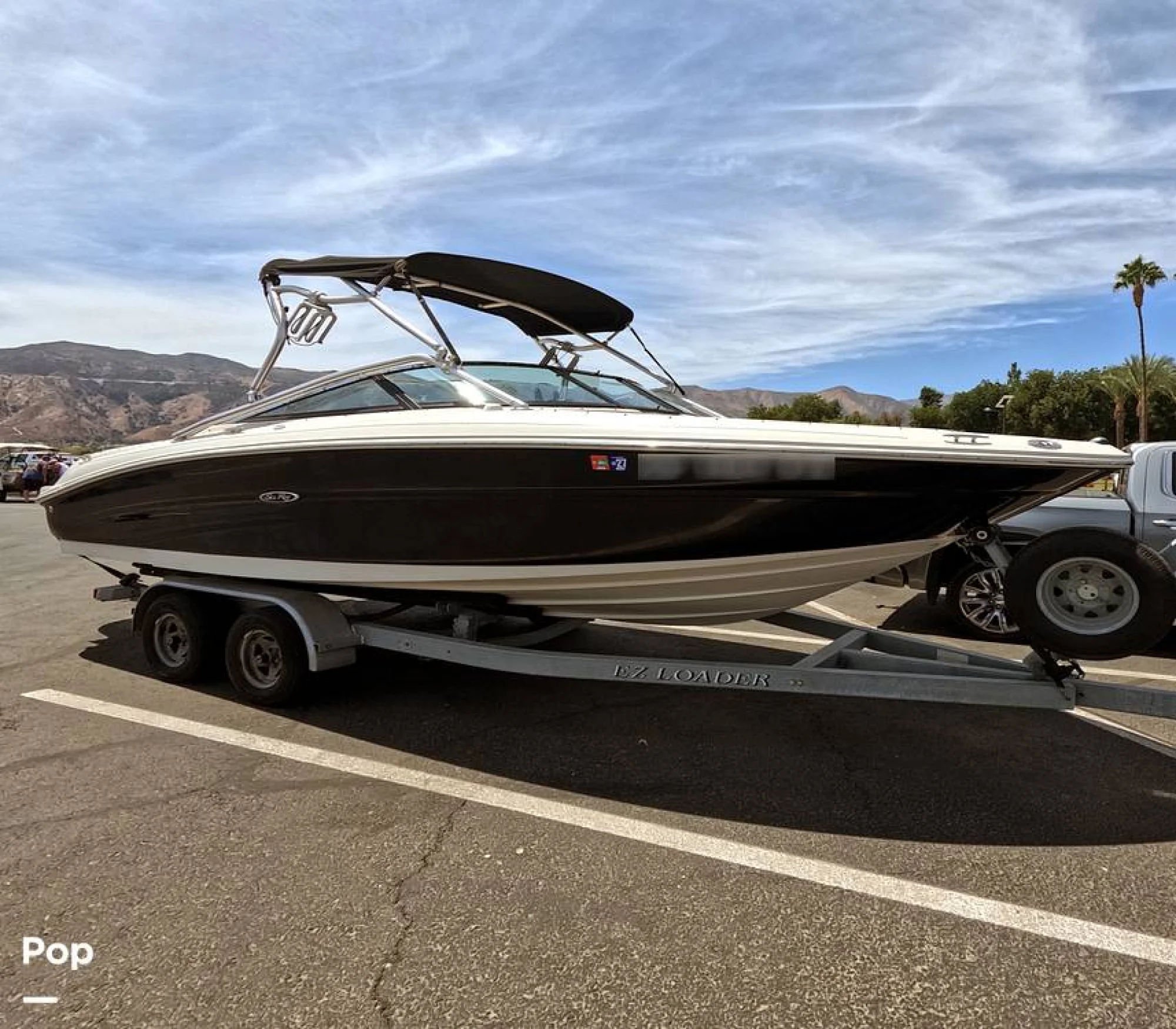 2005 Sea Ray 240 Select - Main Image