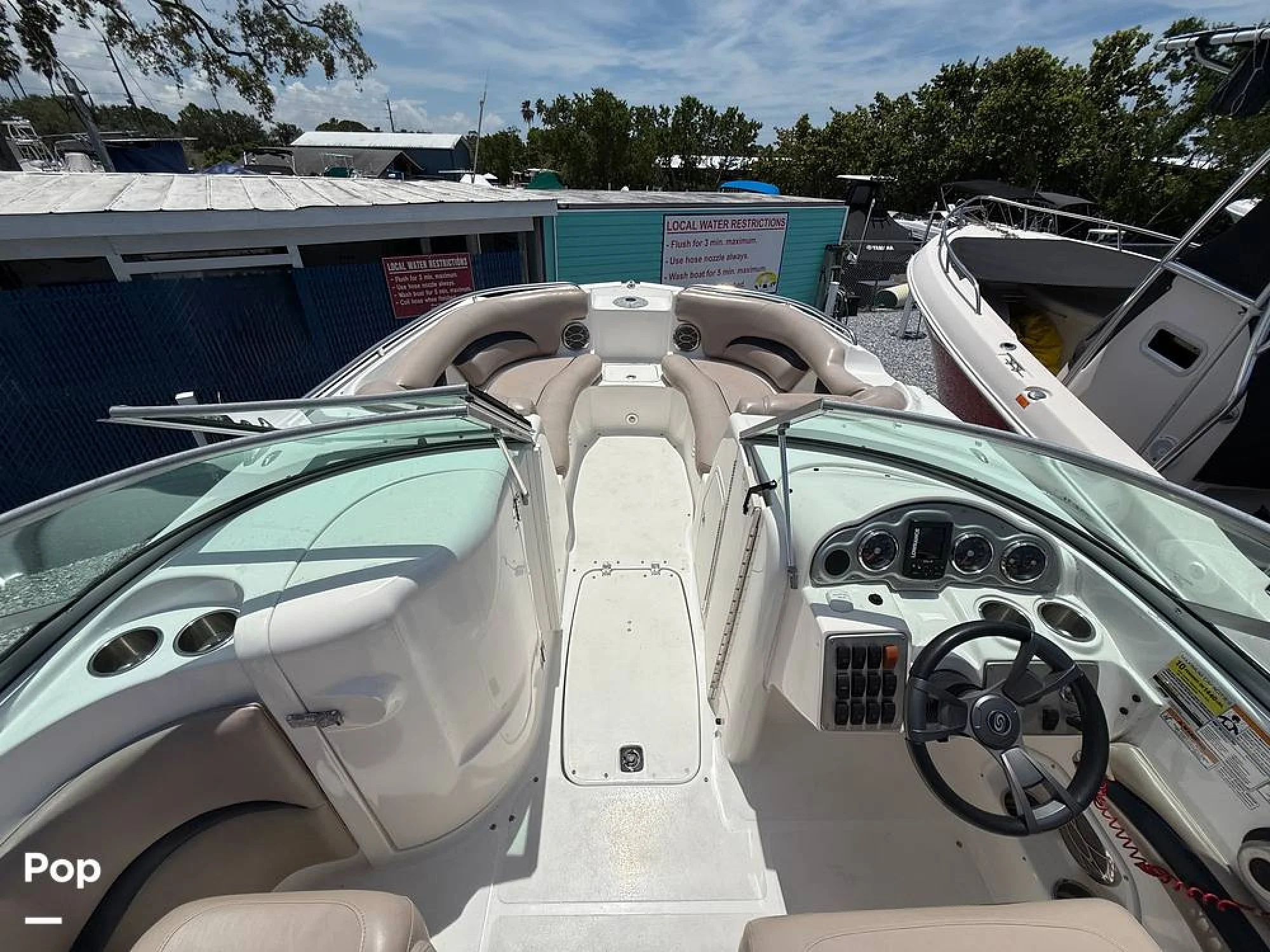 2014 Hurricane Sun Deck 2200 - Image 2
