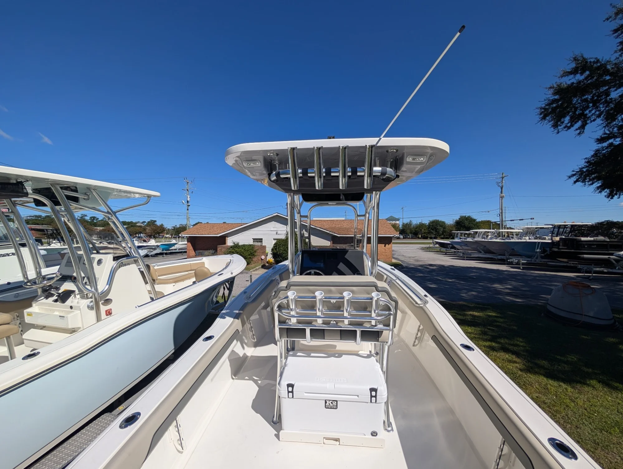 2026 Key West 239 FS Manta Gray - Image 5