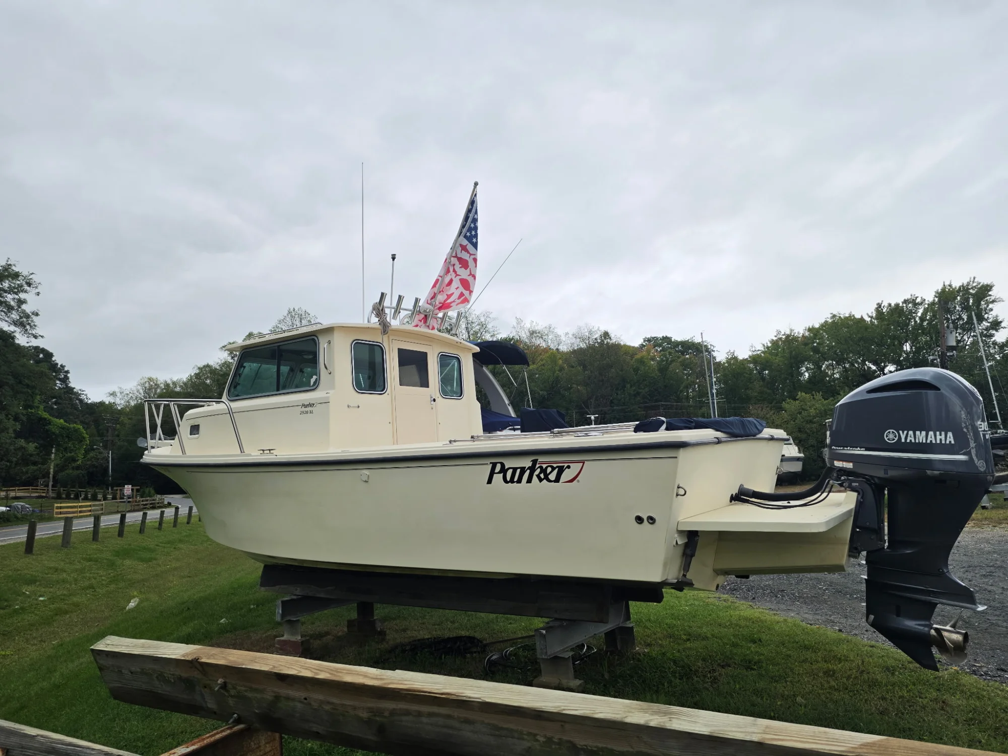 2013 Parker 2520 XL Sport Cabin