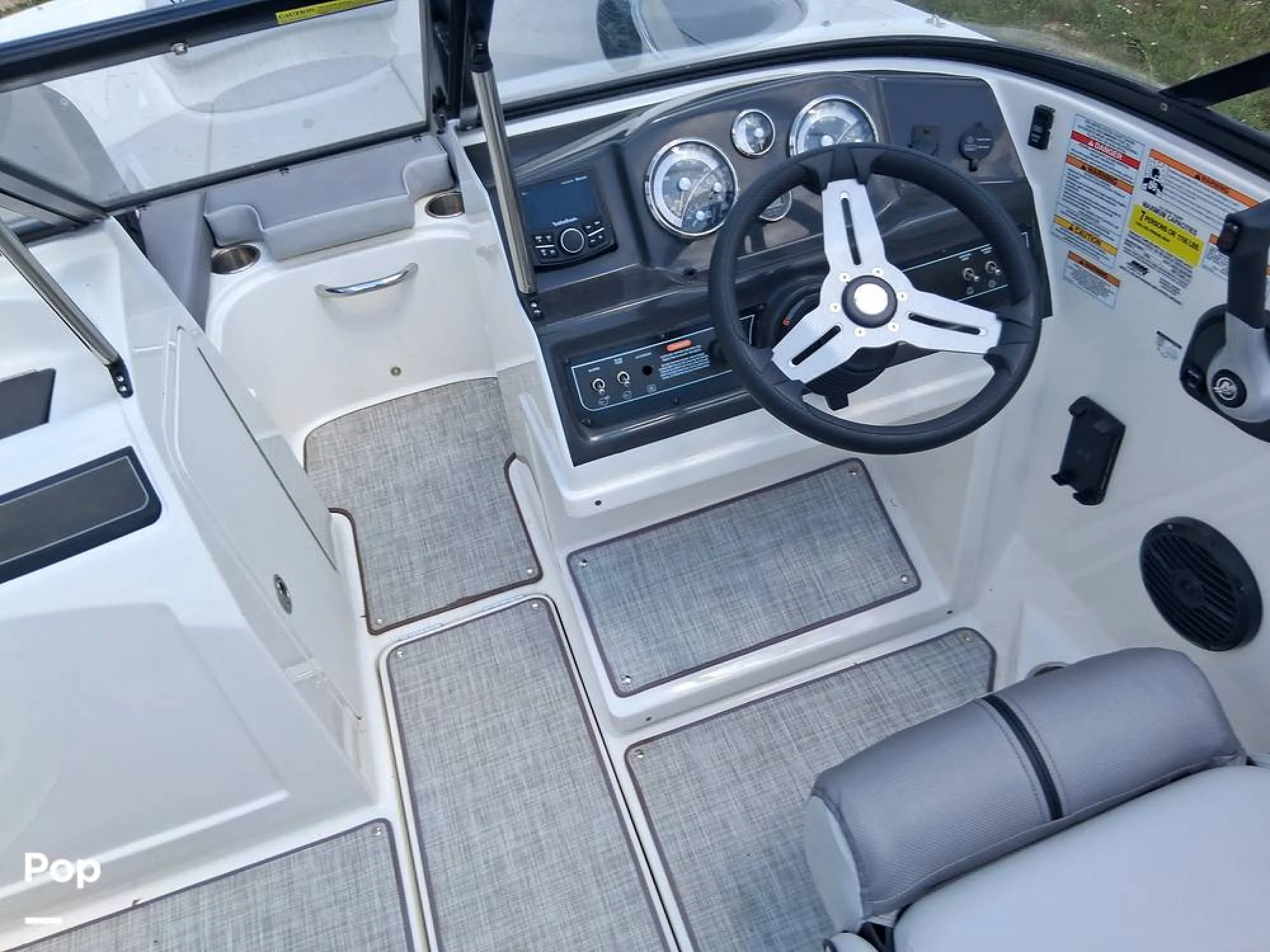 2023 Bayliner VR4 - Image 3