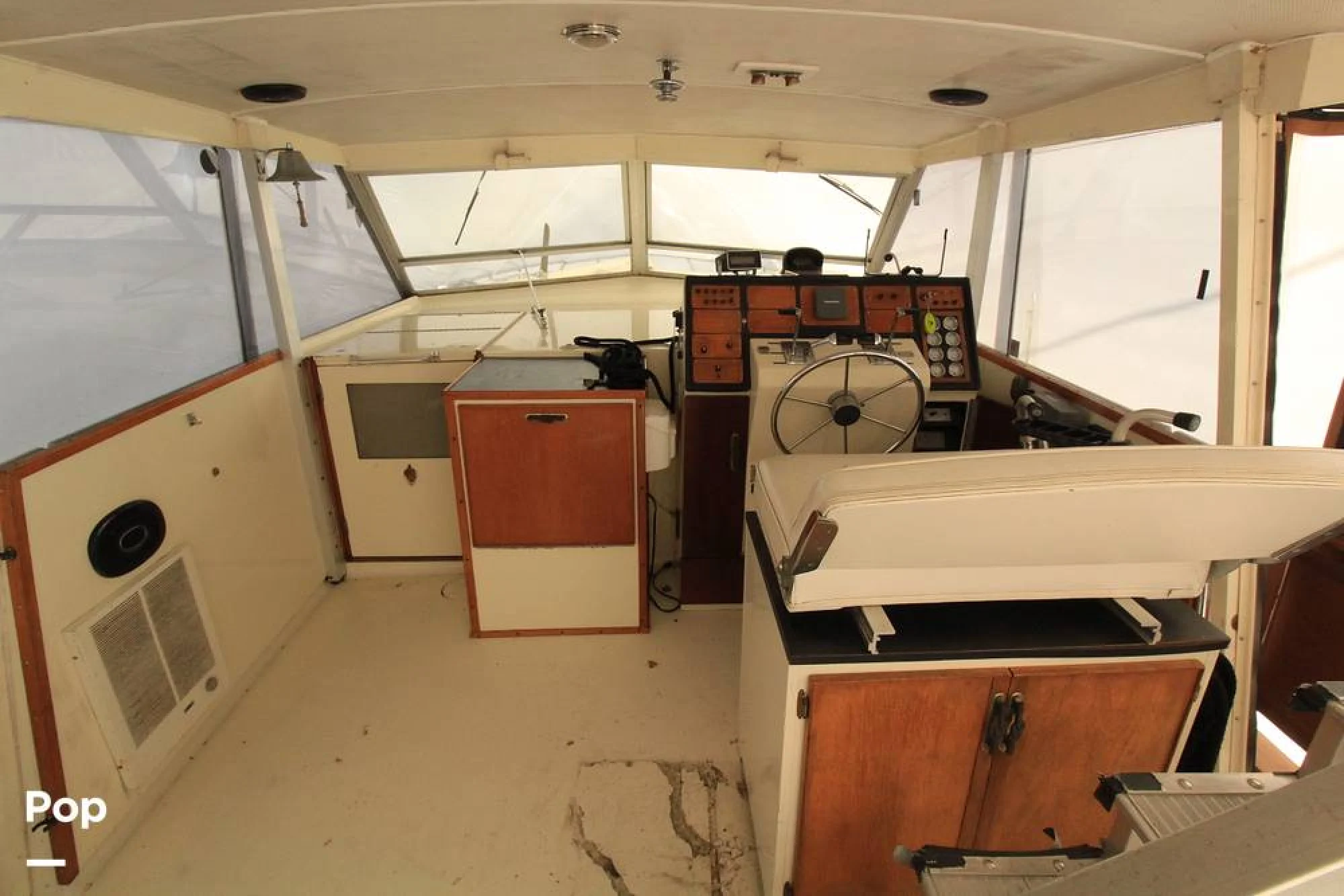 1973 Chris-Craft Commander 41 - Image 3