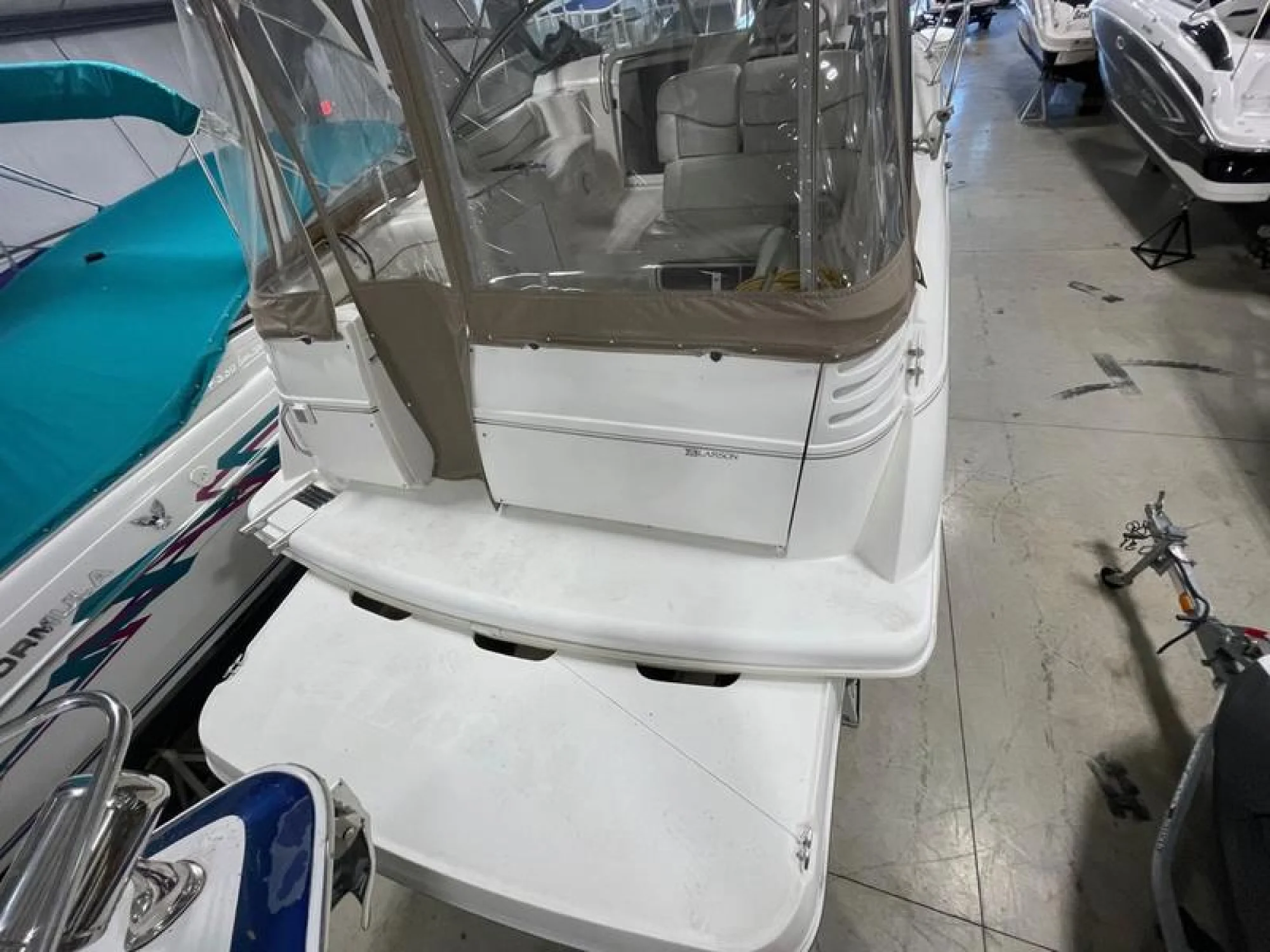 1999 Larson 330 Cabrio - Image 3