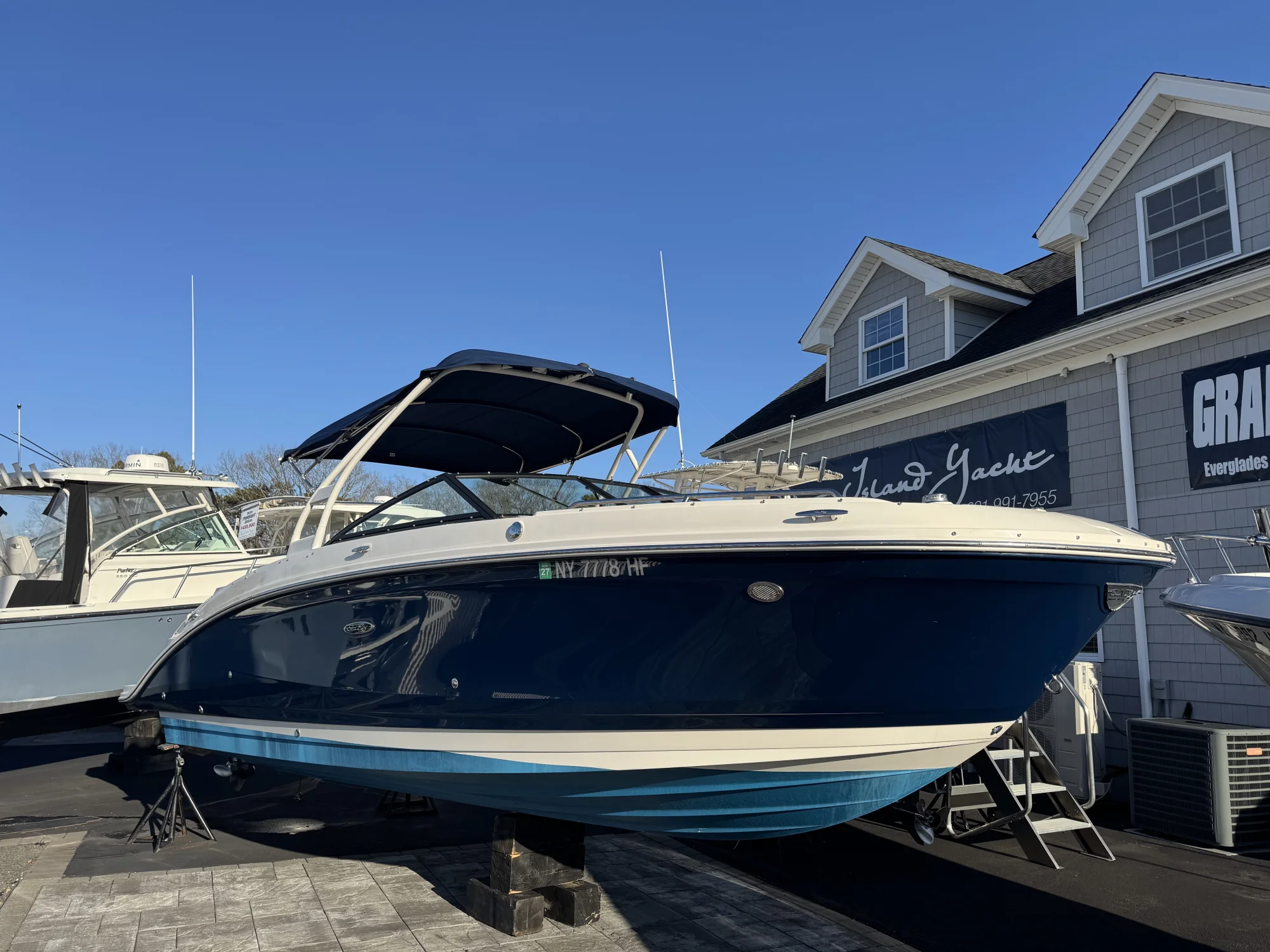 2016 Sea Ray 270SDX