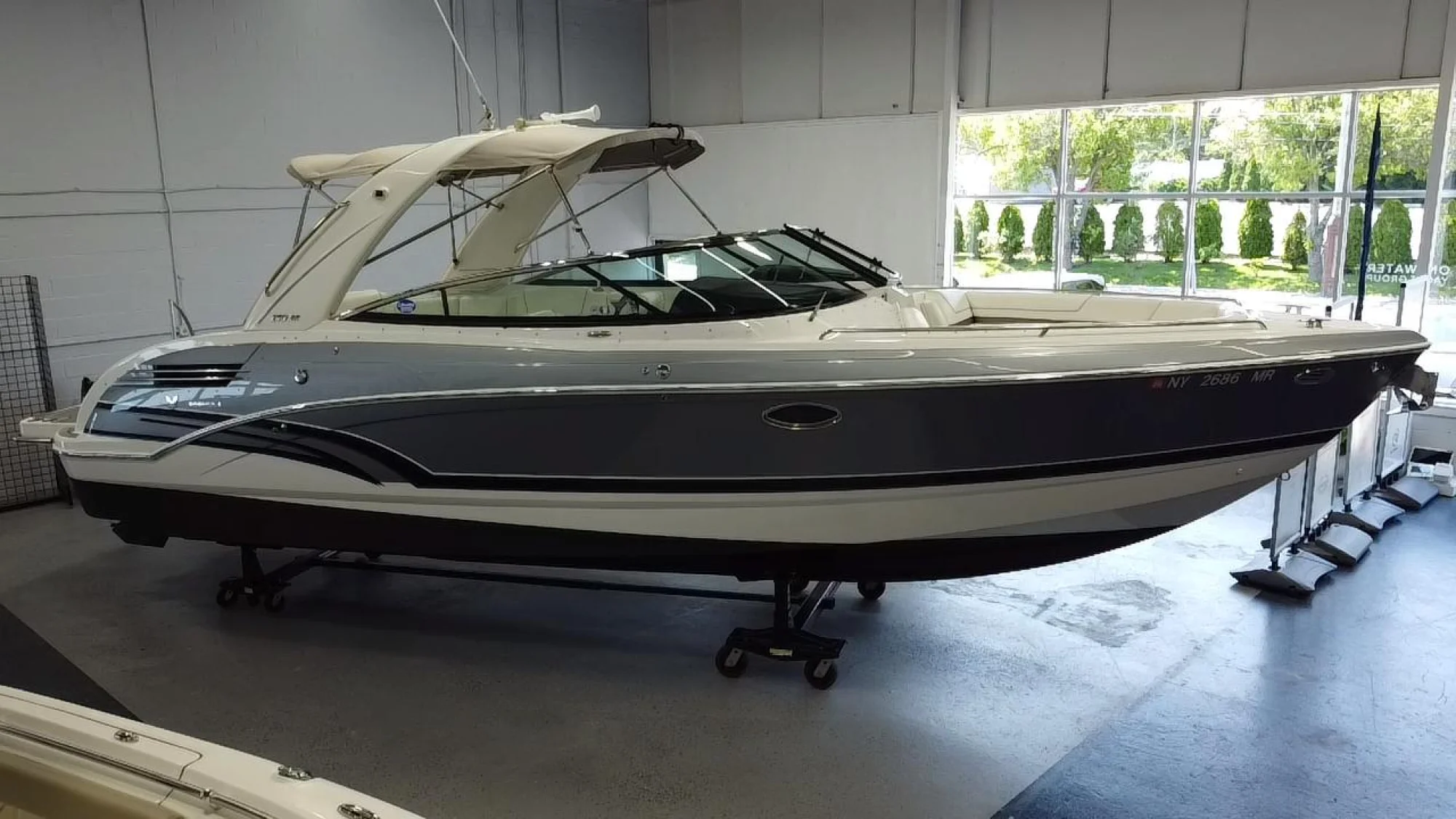 2018 Formula 290 Bowrider - Image 3
