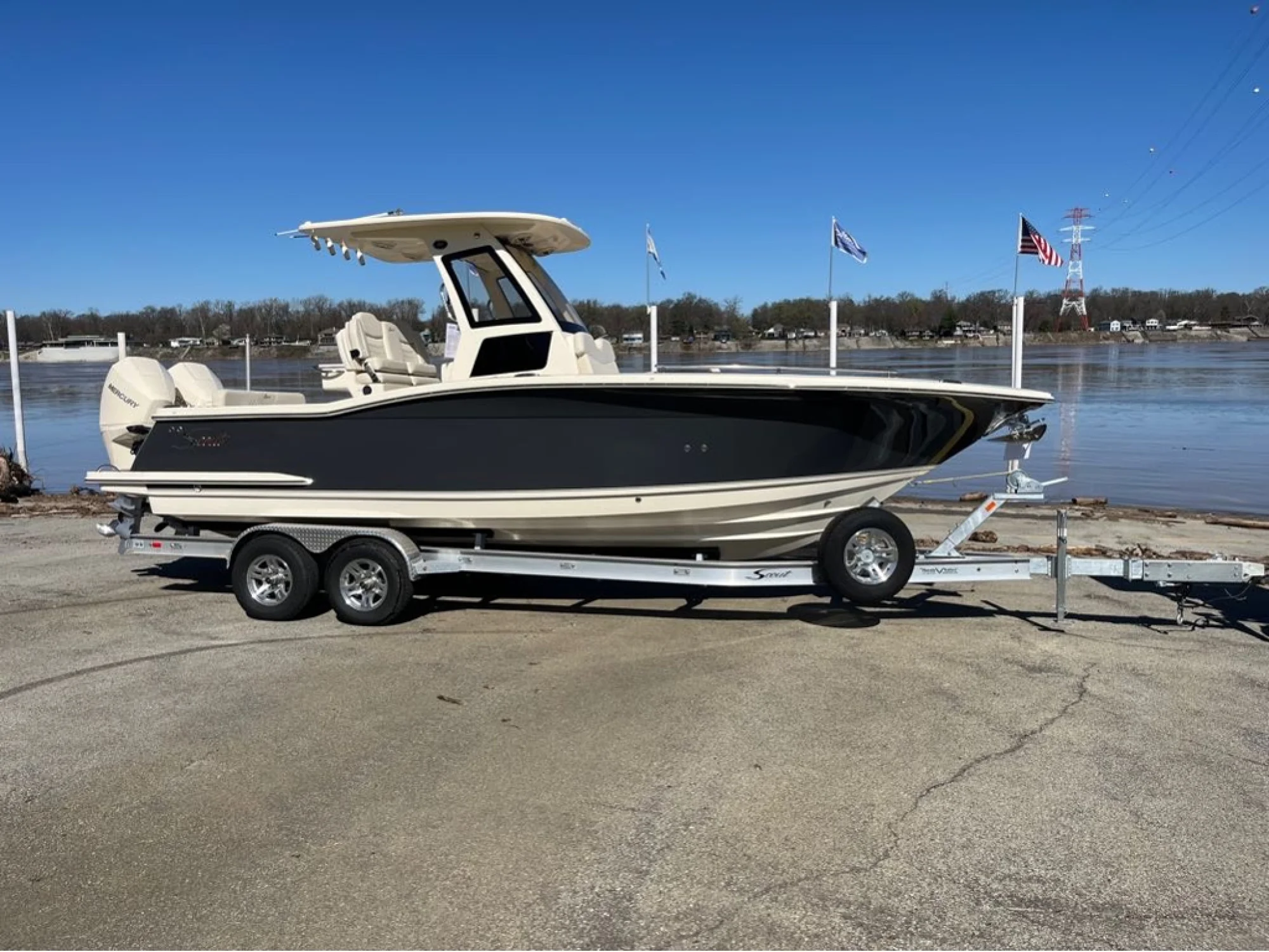2025 Scout Boat Company 260 LXF - Main Image