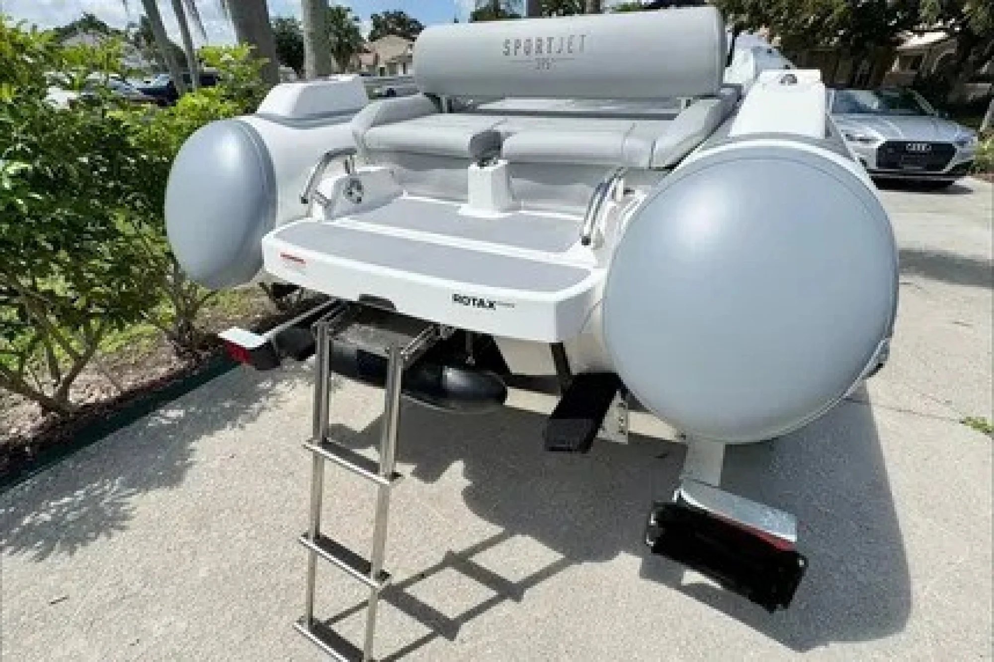 2025 Williams Jet Tenders Sportjet 395 - Image 4