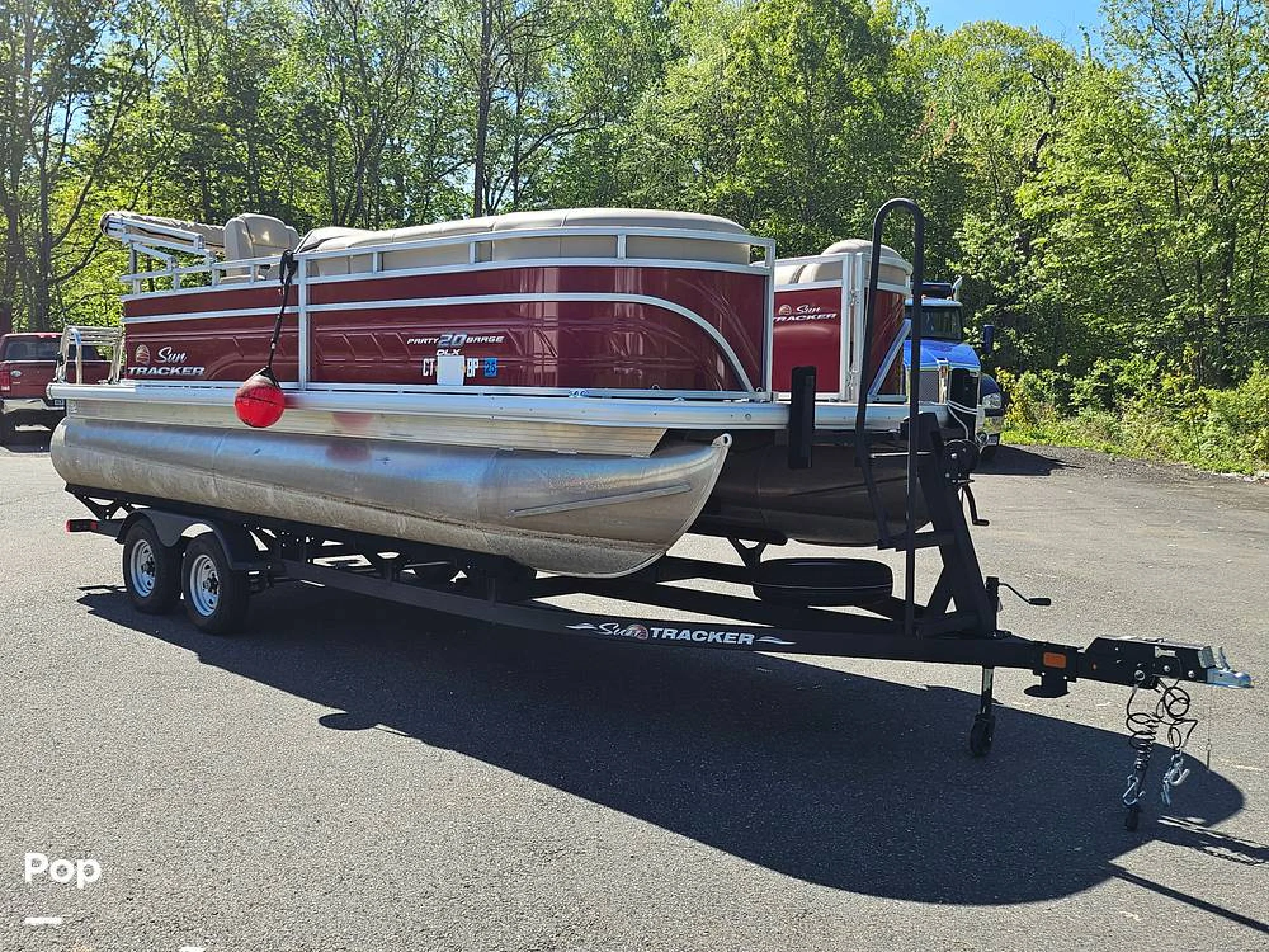 2024 Sun Tracker Party Barge 20 DLX - Main Image