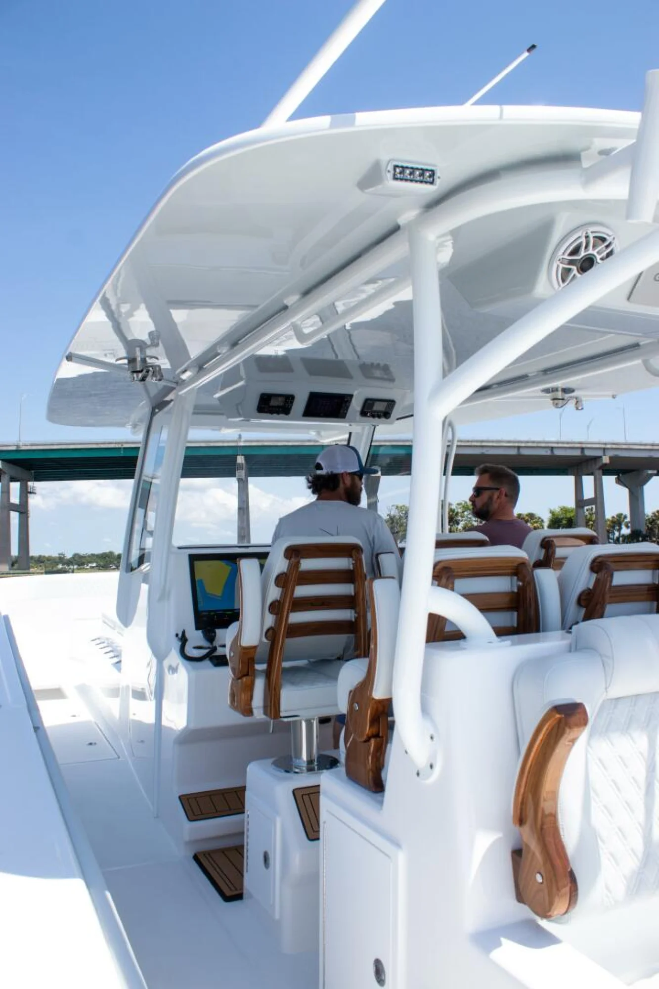 2026 Front Runner 43 Catamaran - Image 5