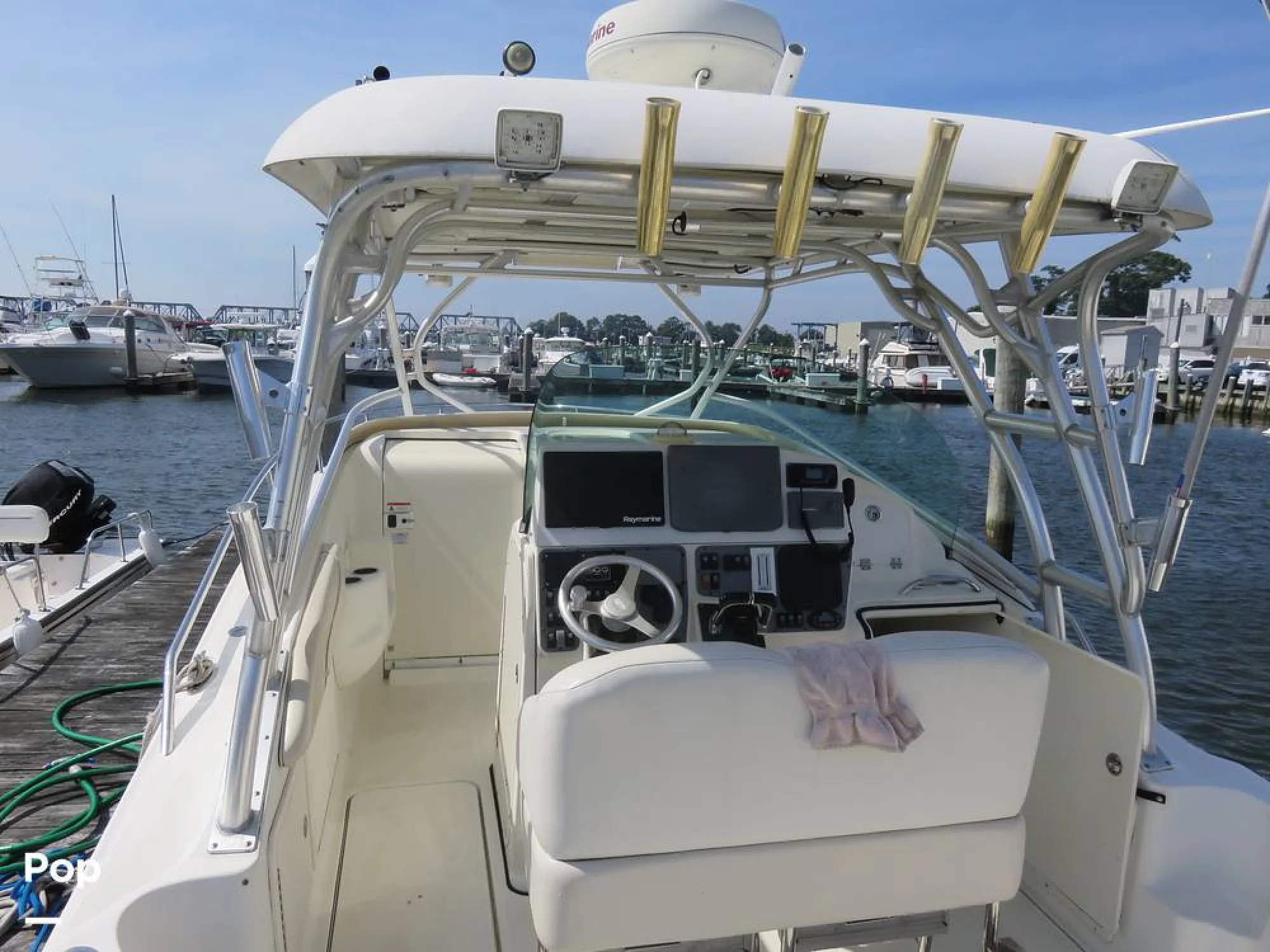 2005 Hydra-Sports 3300 VX Vector Express - Image 4