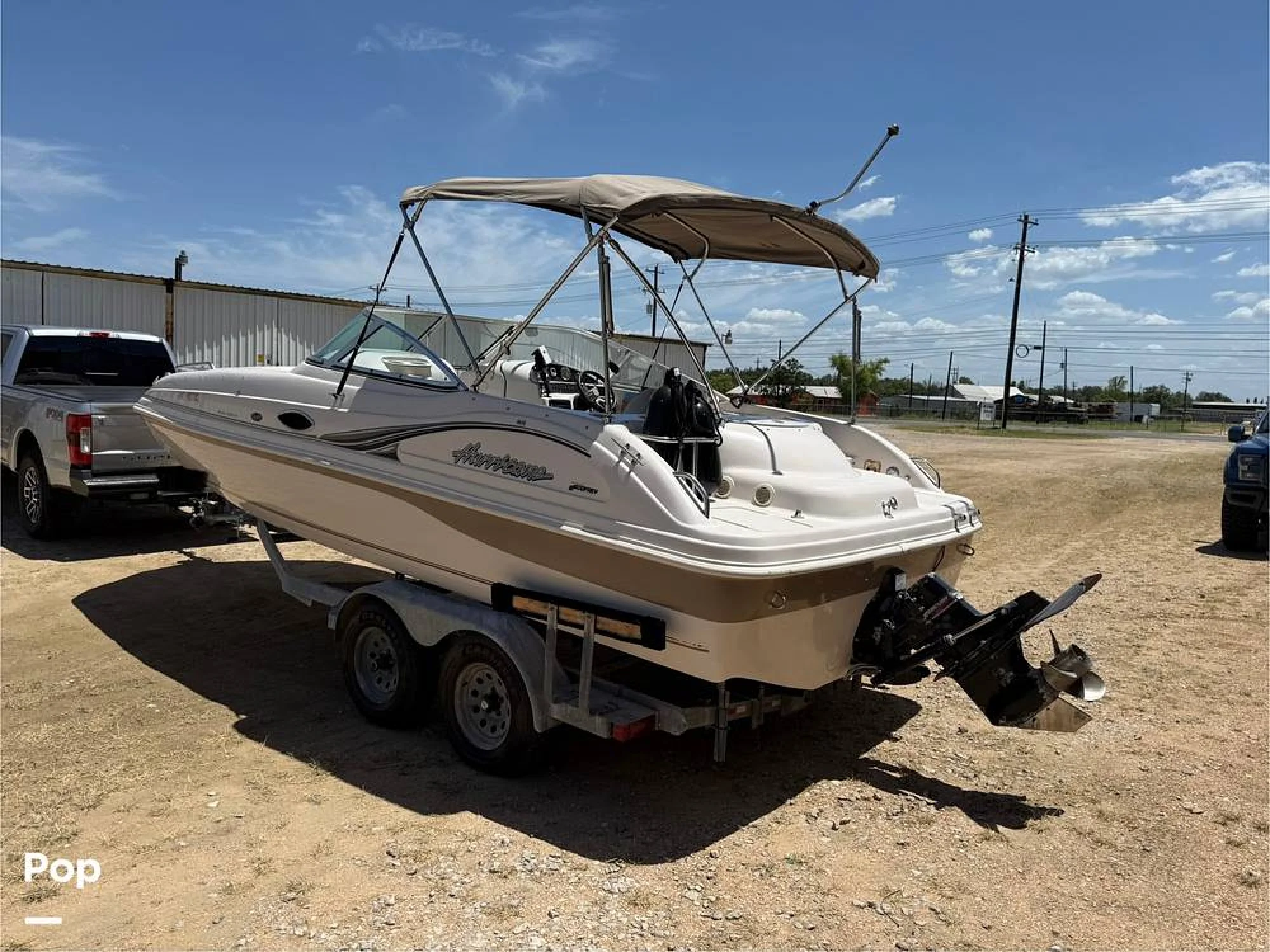 2002 Hurricane 217SD - Image 4